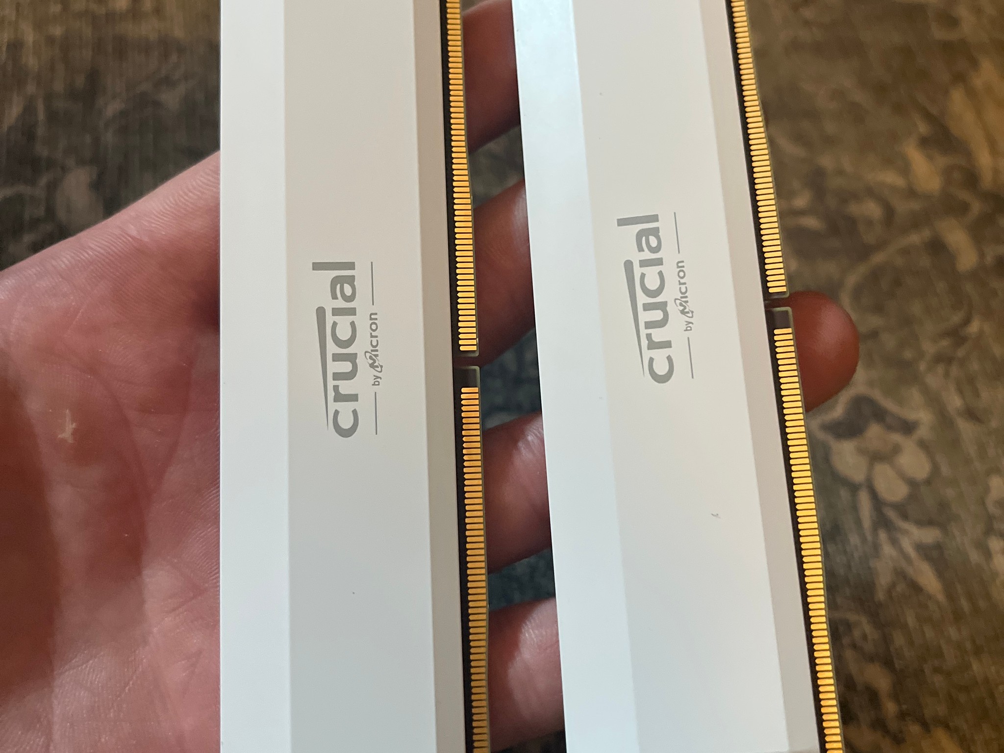 Crucial Pro UDIMM Desktop Memory Kit 32GB DDR5-5600 (2x16GB)