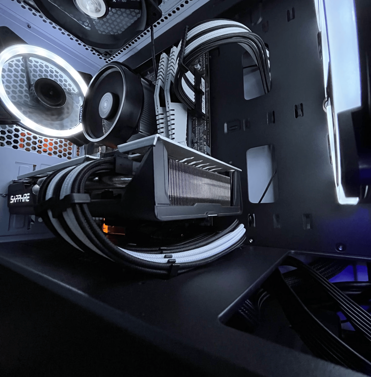 White Spade | Entry Level Gaming PC | Ryzen 3 3200G | RX 570 4GB