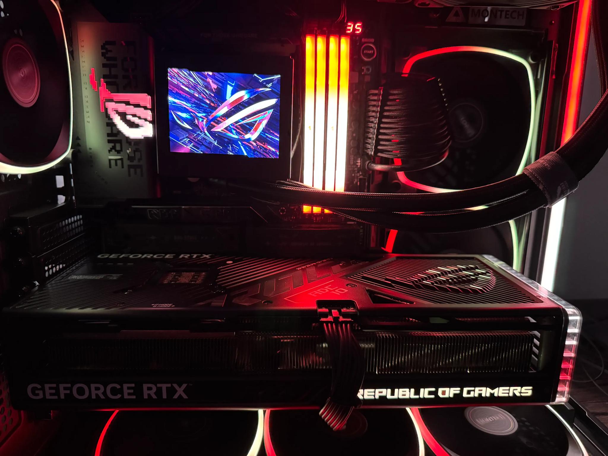 ROG OF FURY-4090 ASUS ROG STRIX + RYZEN 7 9800x3D + 64GB