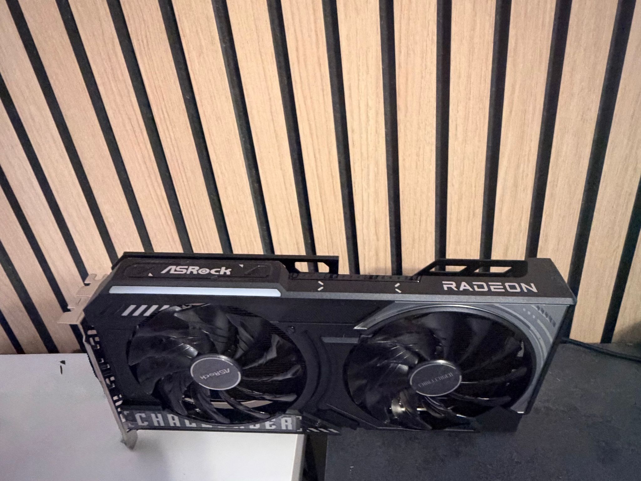 ASRock Challenger RX 9060XT