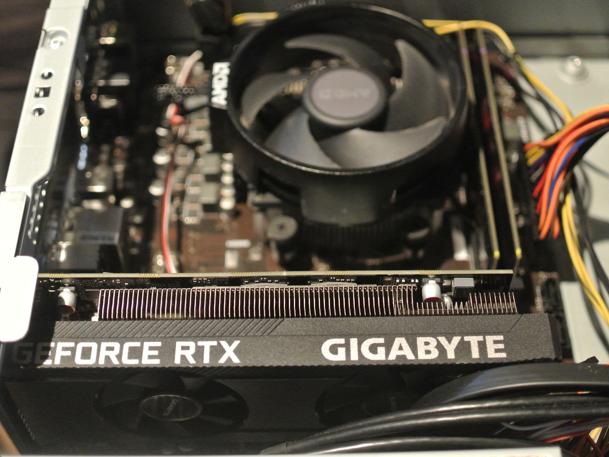 AMD Ryzen 5 1600 6-core + RTX 3050 6GB GPU | 16GB DDR4 3000MHz RAM + 512GB NVME Gaming PC