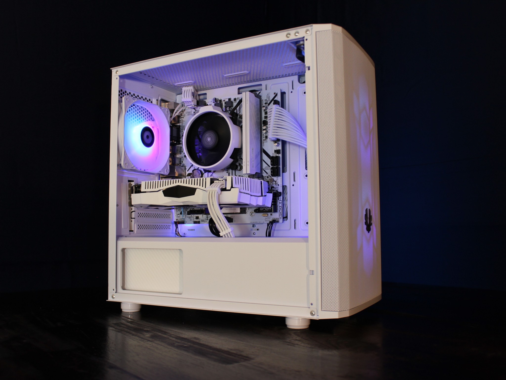 Gaming PC: Ryzen 5 3600, RTX 2060 Super, 16GB RAM, 1TB SSD