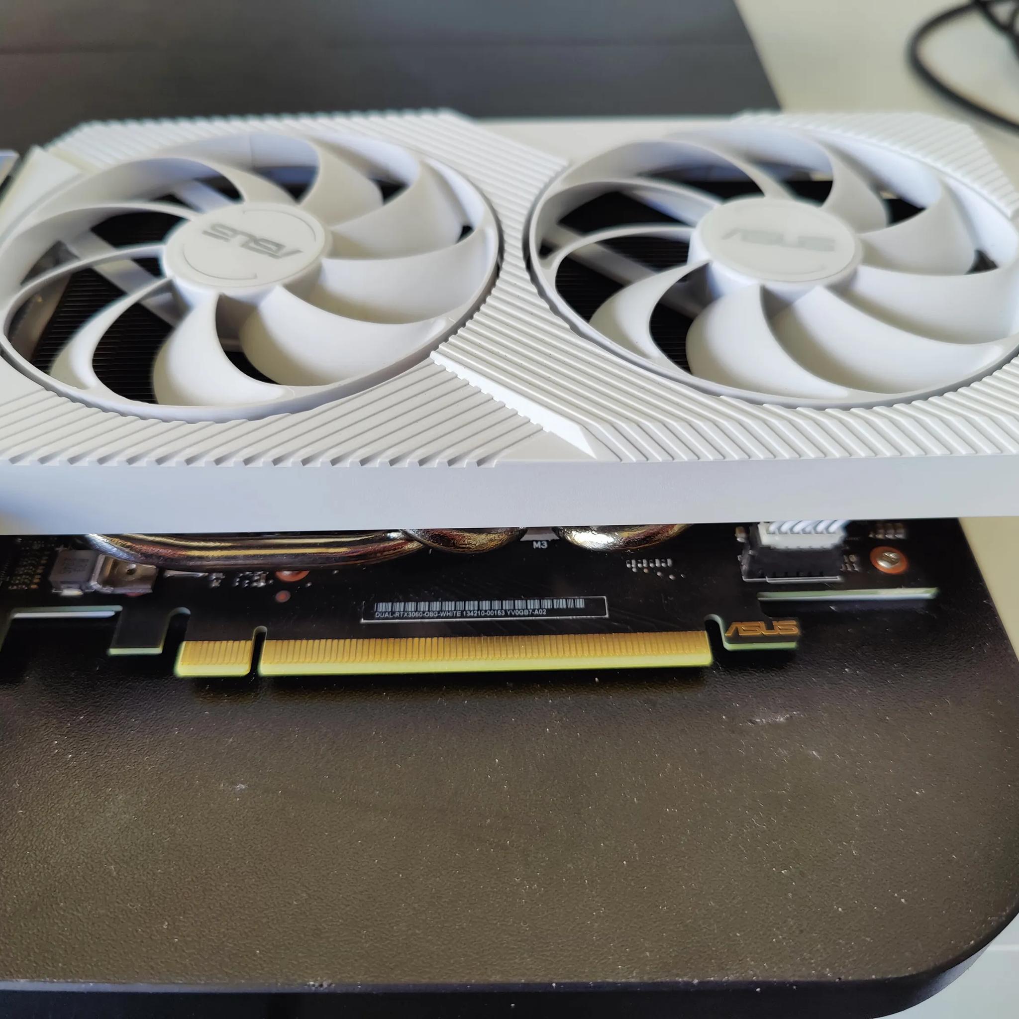 Asus RTX 3060 OC Dual white