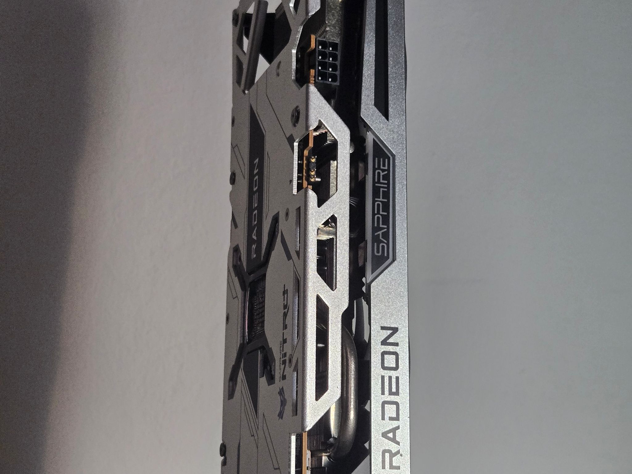 RX 6600 XT | Sapphire Nitro+ | RGB