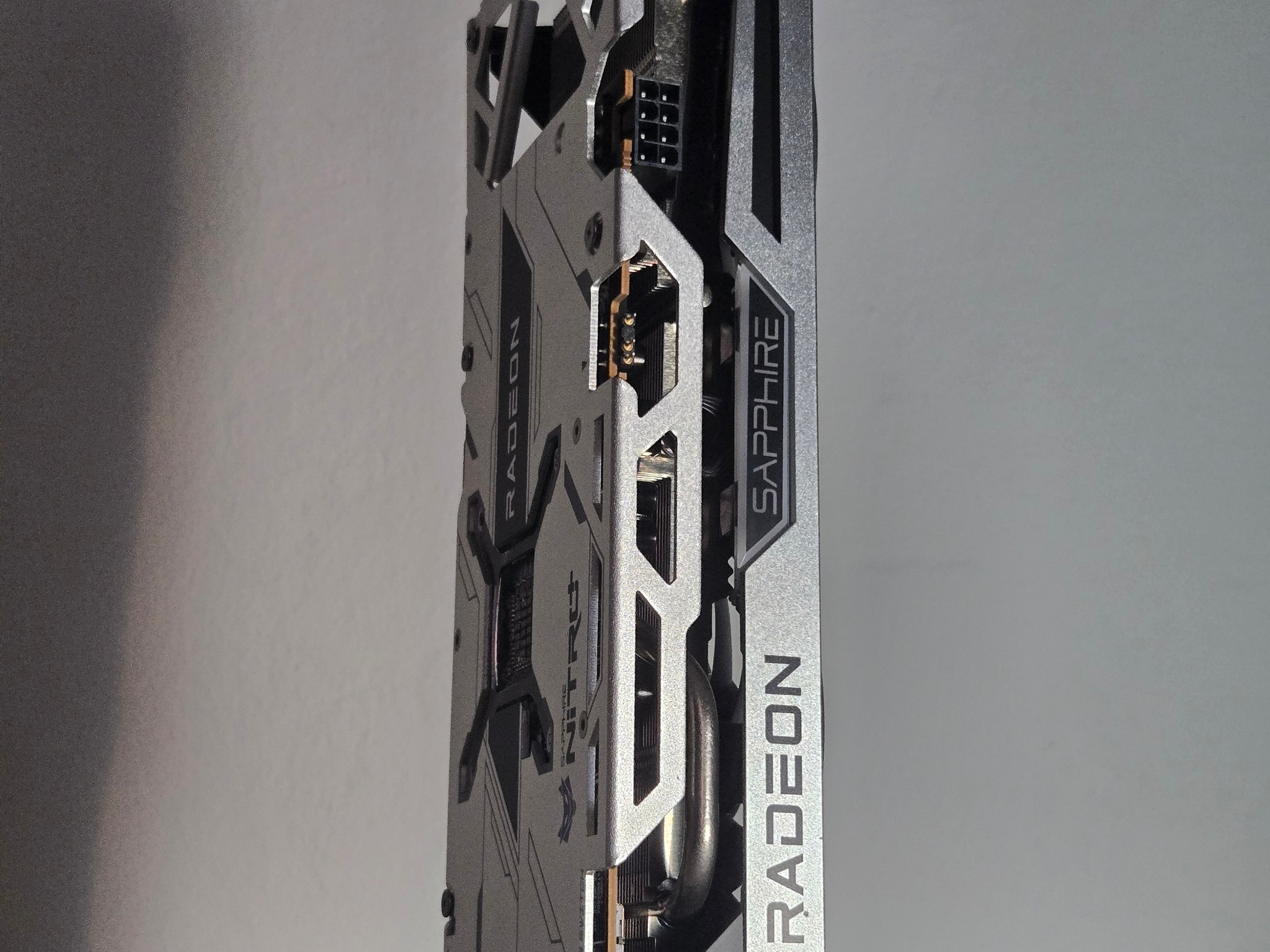 RX 6600 XT | Sapphire Nitro+ | RGB