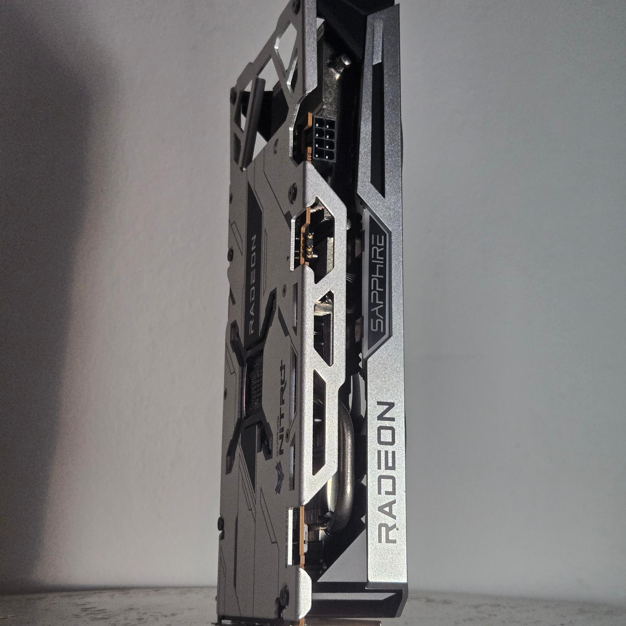 RX 6600 XT | Sapphire Nitro+ | RGB