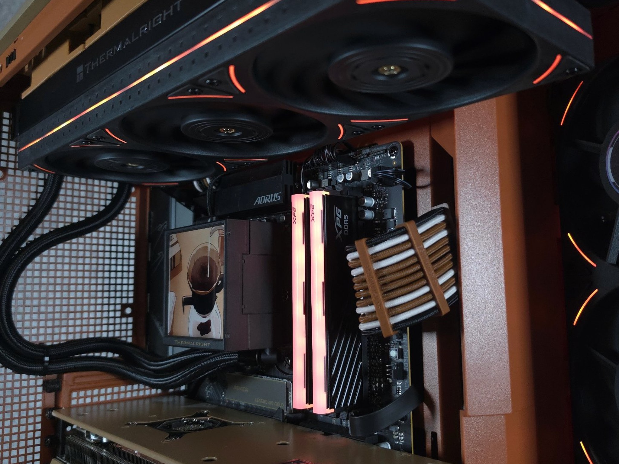 Radeon RX 7900XTX 🤎 Ryzen 7 9800X3D