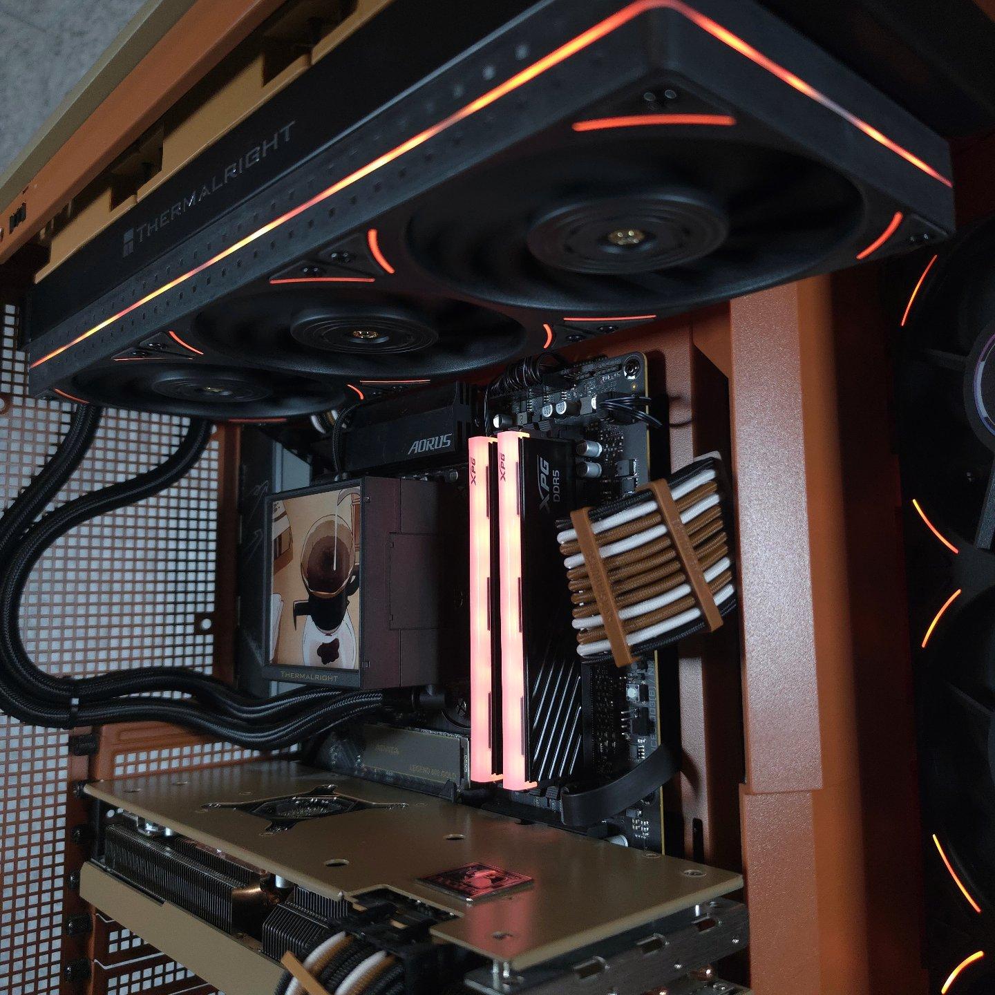 Radeon RX 7900XTX 🤎 Ryzen 7 9800X3D