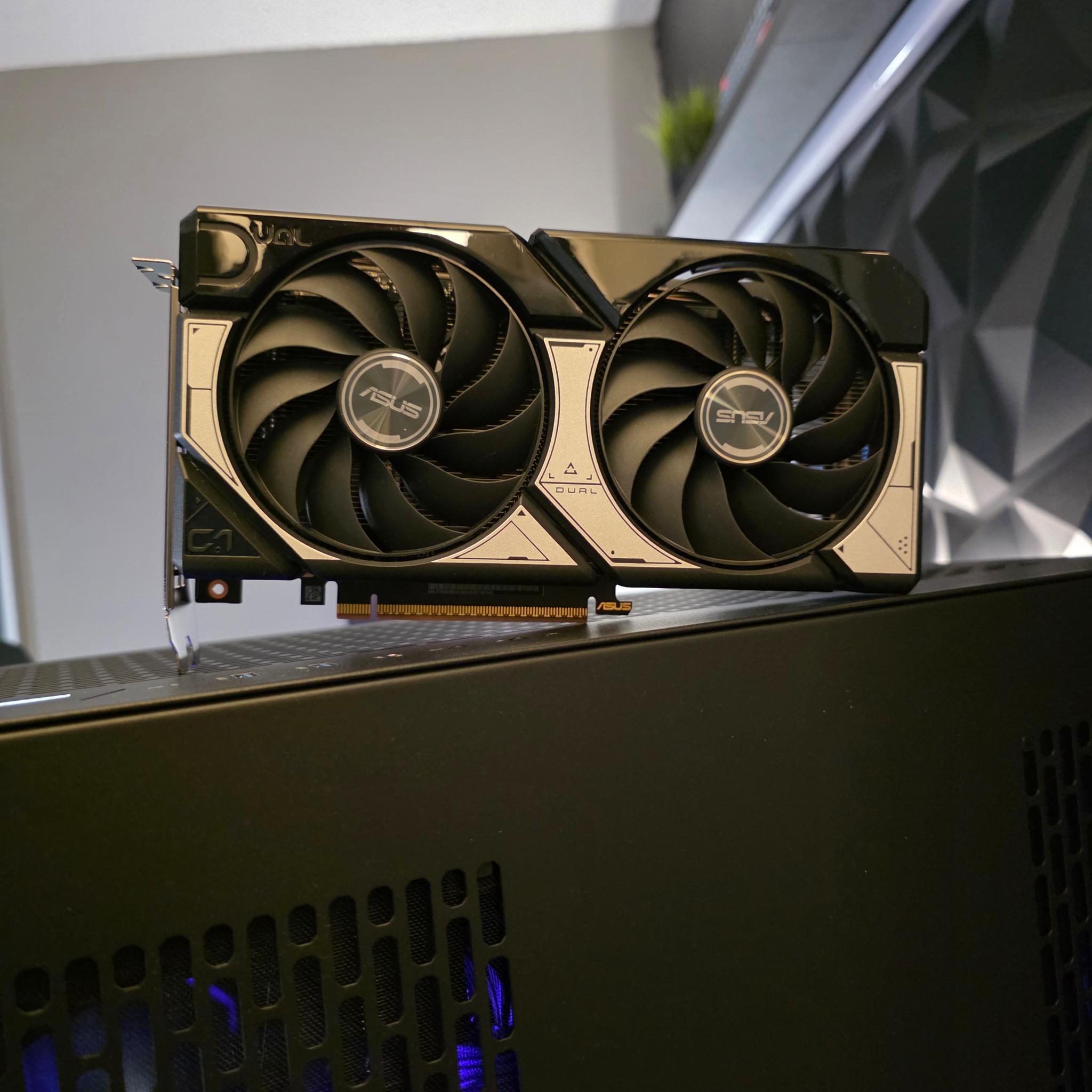 RTX 5060 + RYZEN 5 5600 PC