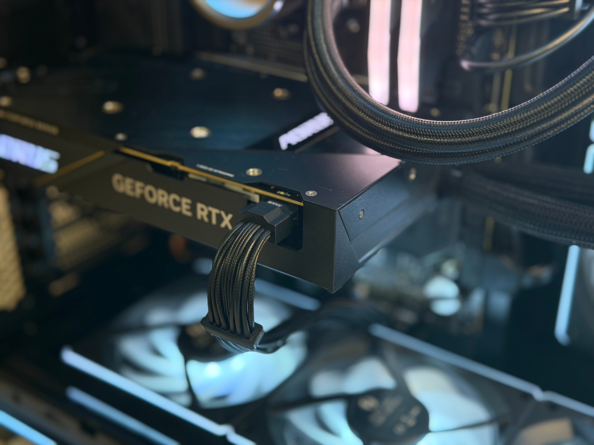 Liquid Cooled RTX 4080 | Ryzen 7 7700X | 2TB SSD | 32GB DDR5