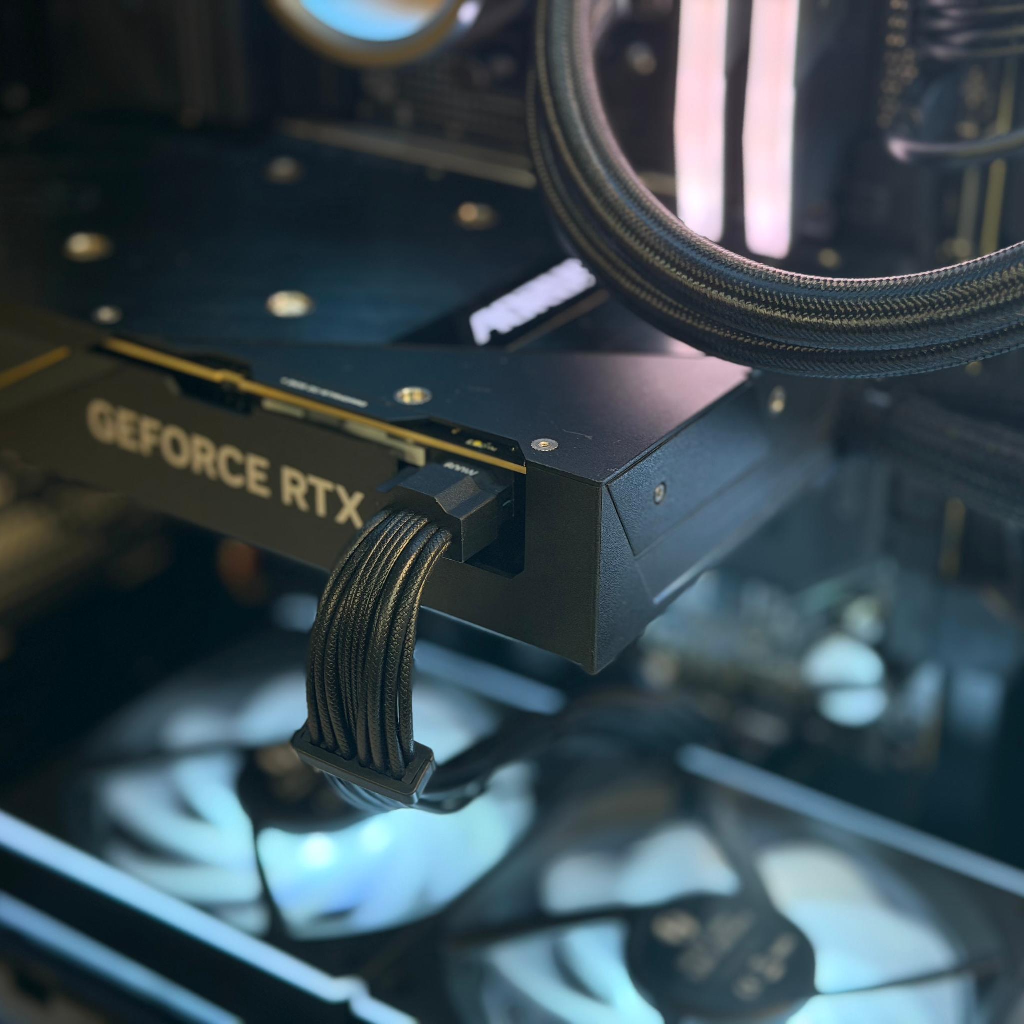 Liquid Cooled RTX 4080 | Ryzen 7 7700X | 2TB SSD | 32GB DDR5