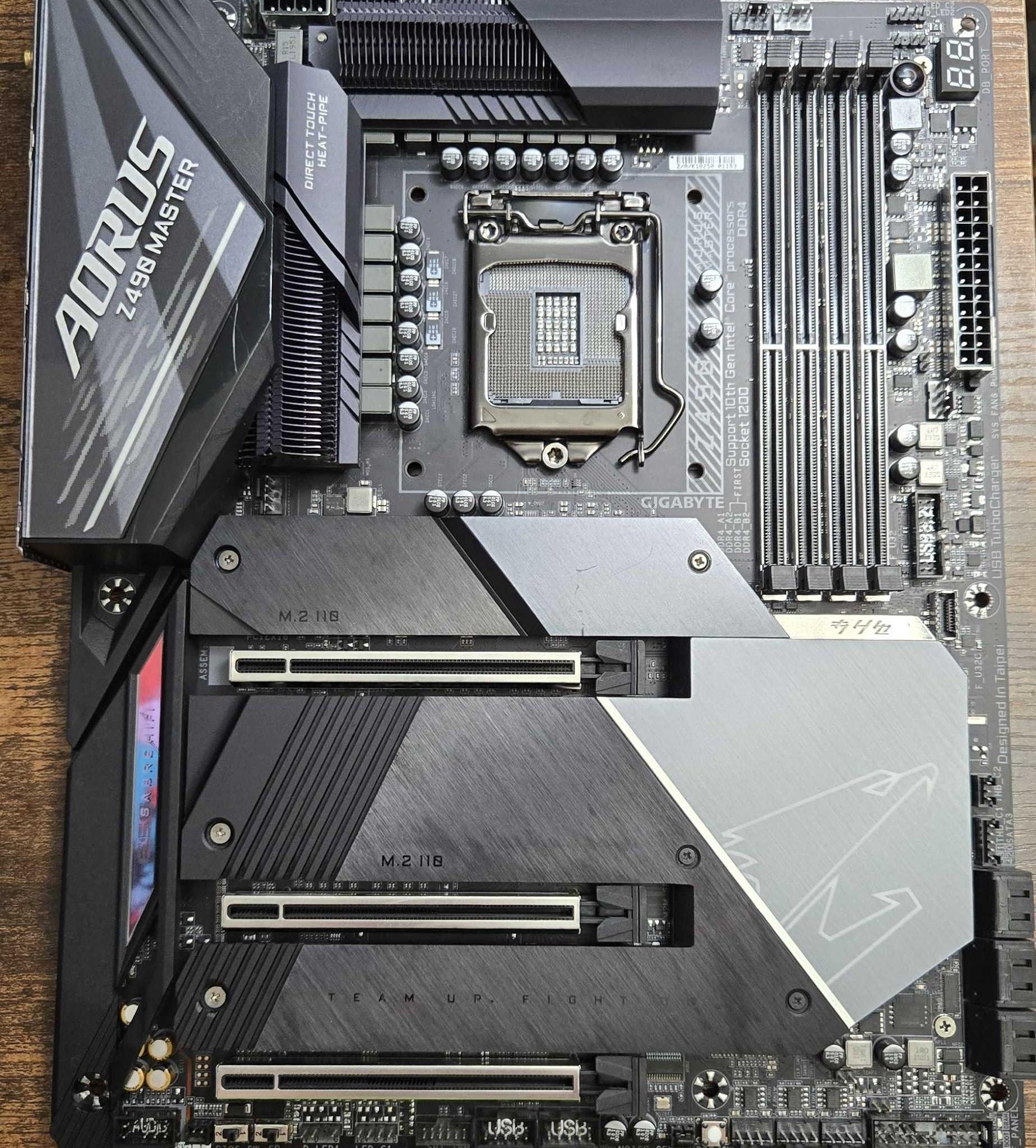 Gigabyte Z490 Aorus Master (CIB)