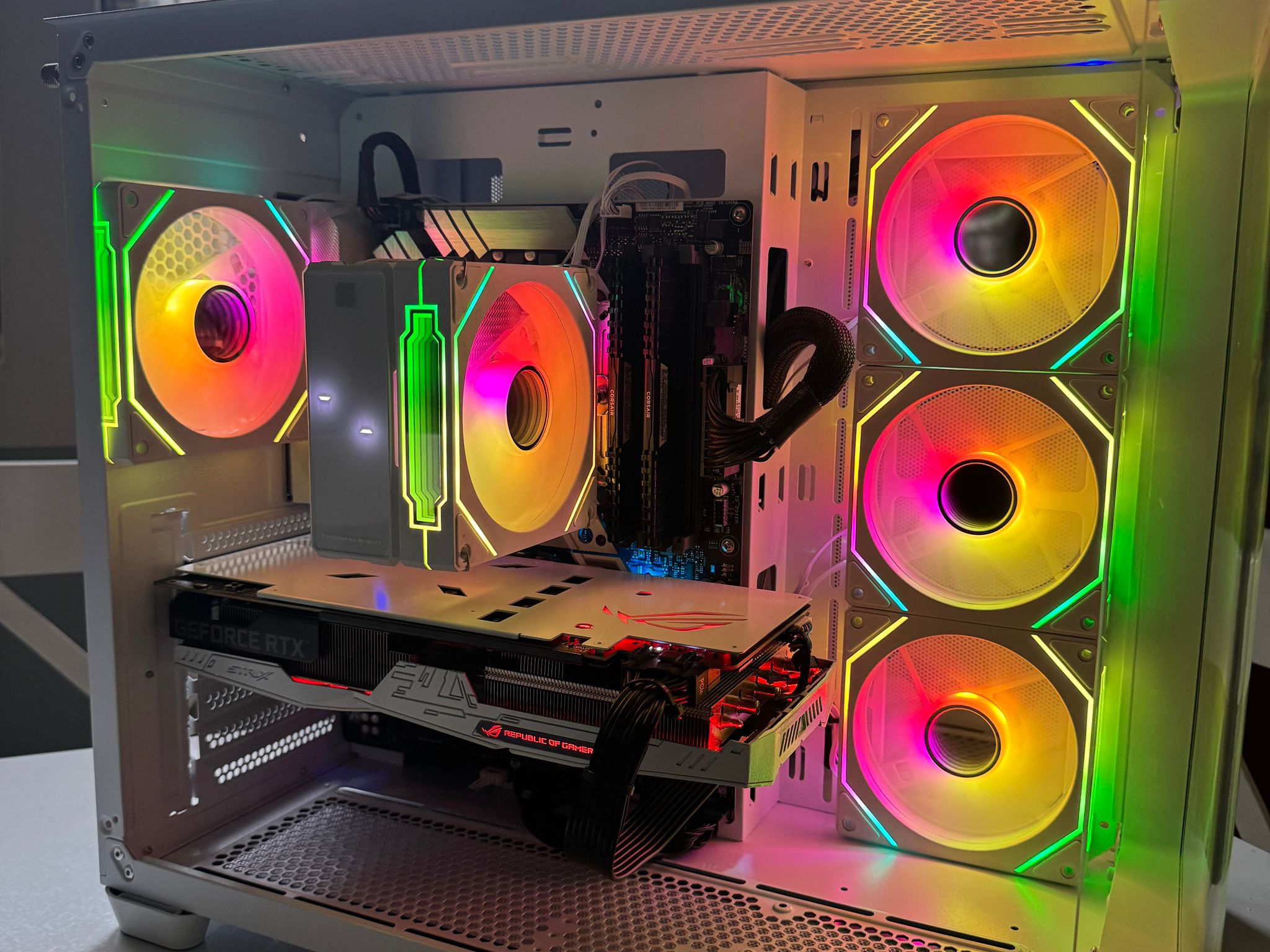 !!Panda themed gaming PC!! Ryzen 5 4500 - 2060 - 16 GBs - 512 Nvme