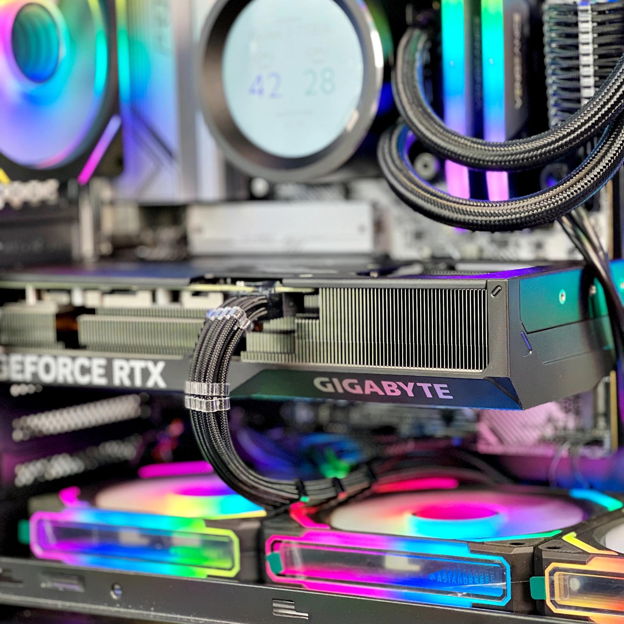 Ryzen 7 7700X RTX 4070 32GB DDR5 2TB M.2 Win 11Pro Gaming PC