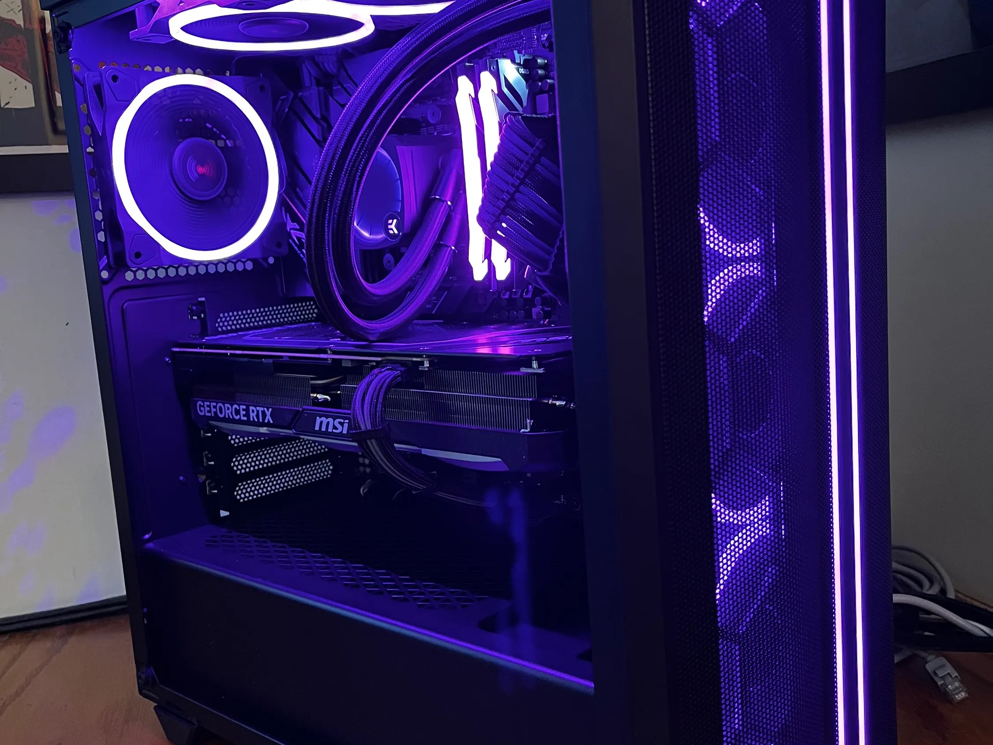 Harpy Eagle - RTX 4080 SUPER | Ryzen 7 7800X3D | 32GB DDR5 @6000MT/sec | 4TB storage | 1000W PSU