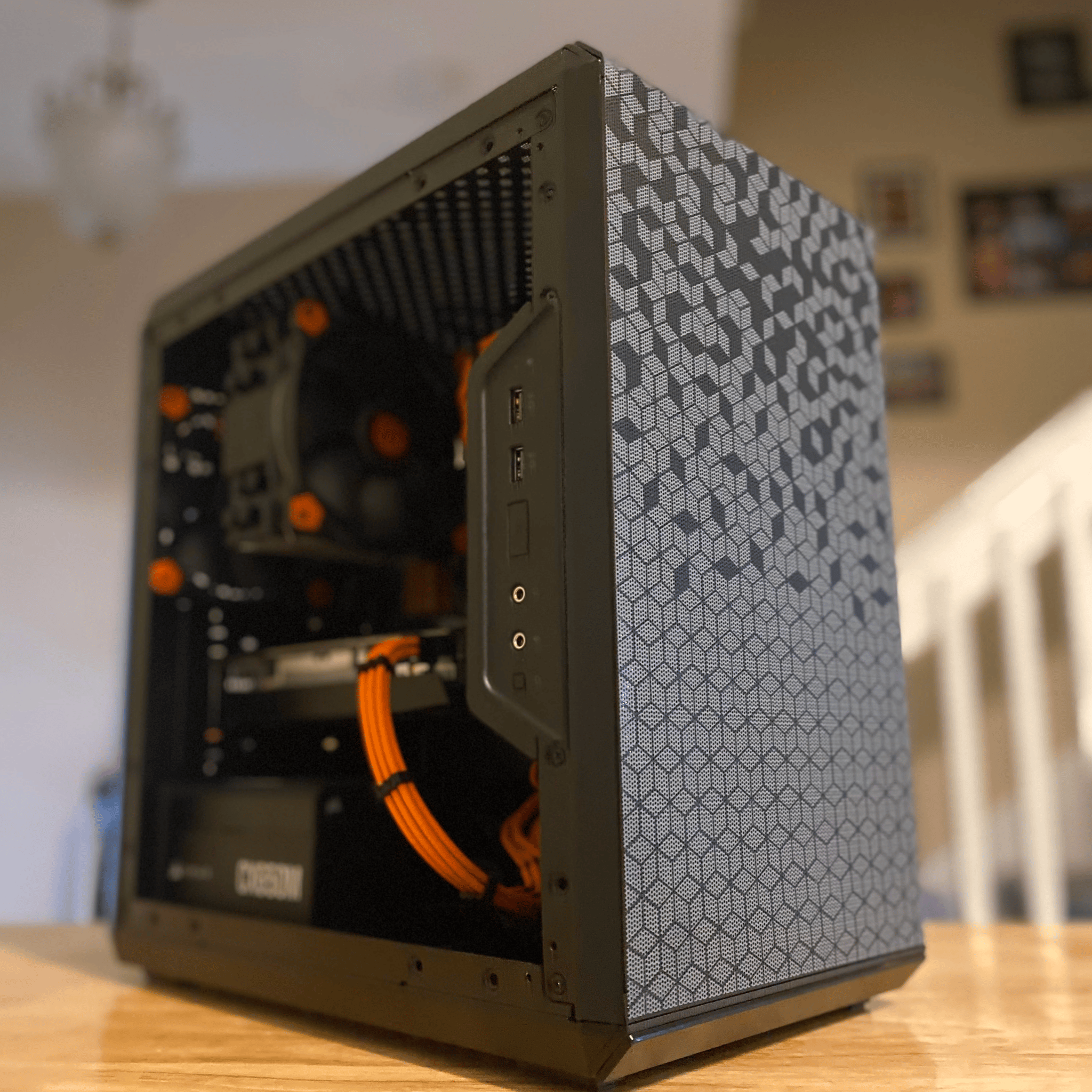 Custom Gaming PC i7 6700/ 32GB RAM 3200Mhz/Radeon RX 570 8GB
