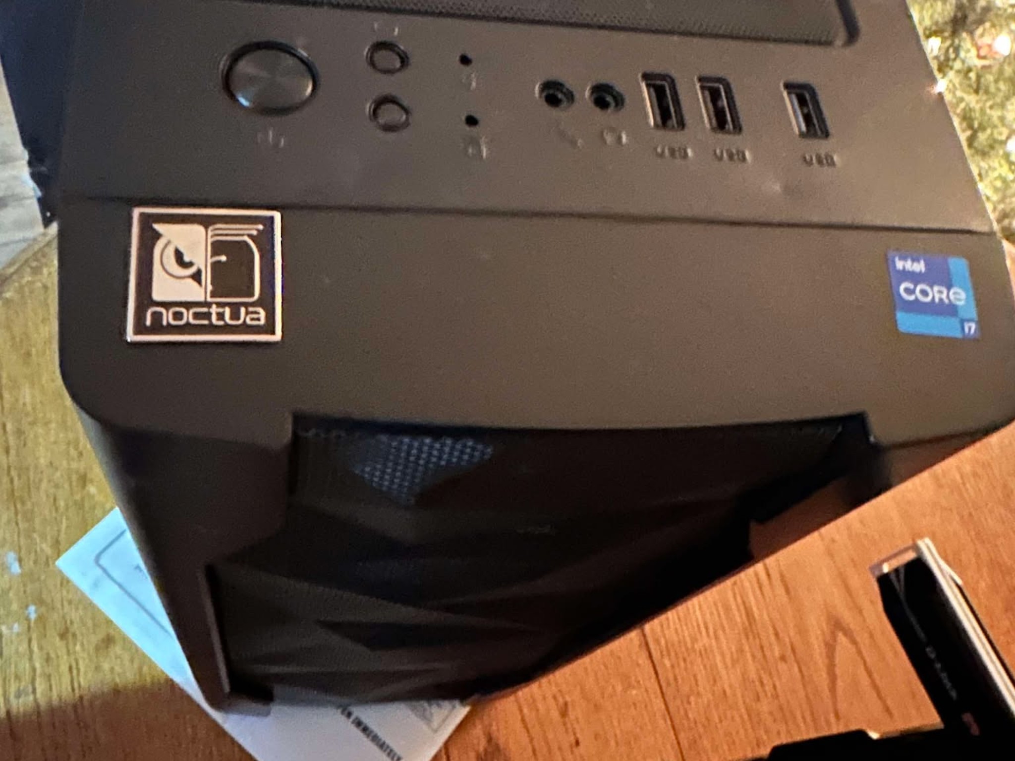 Beginner Content Creator Gaming PC | Intel I7 12700k | RTX 3060 12GB | 32GB DDR4 RAM | 1TB SSD |