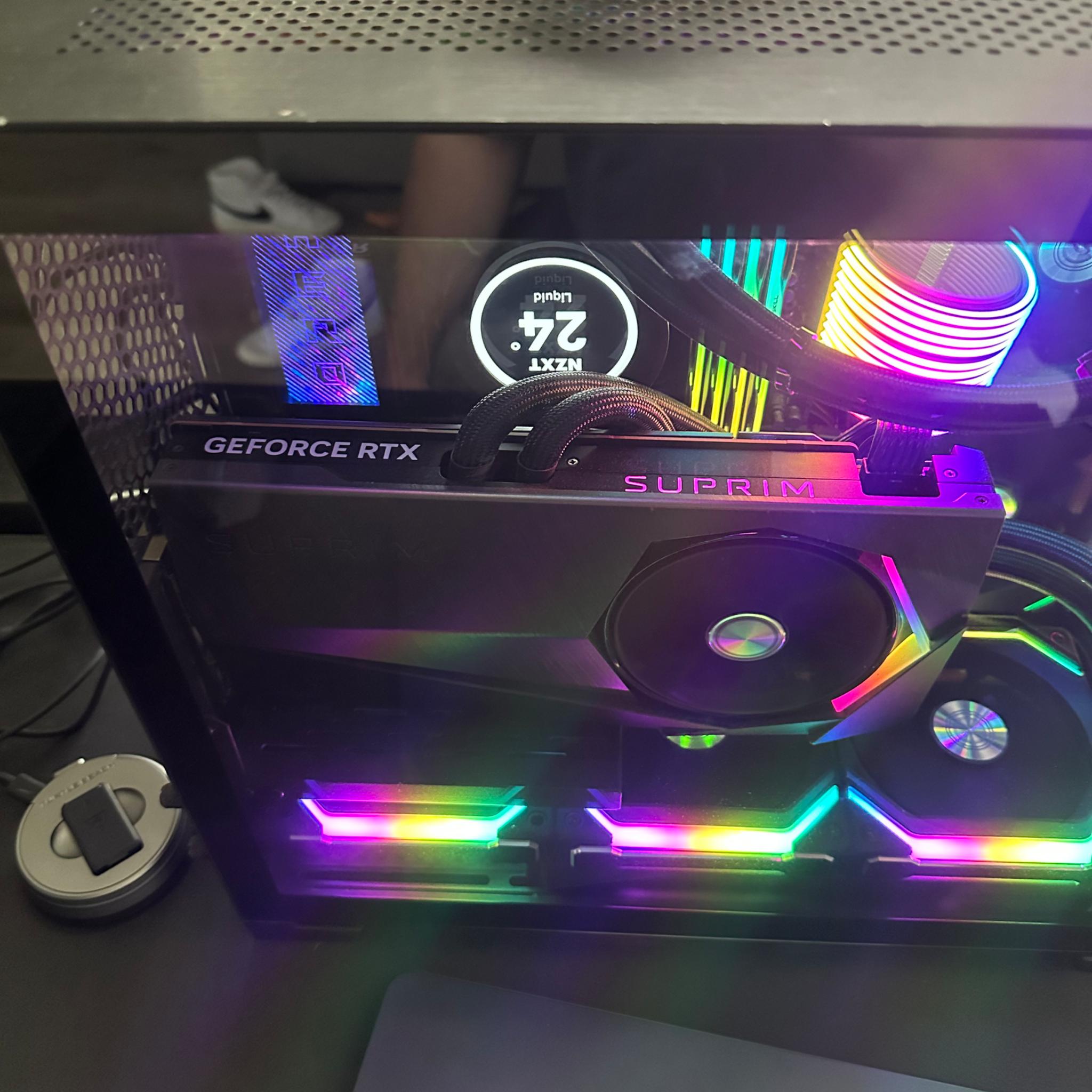 Suprim Liquid X 4090