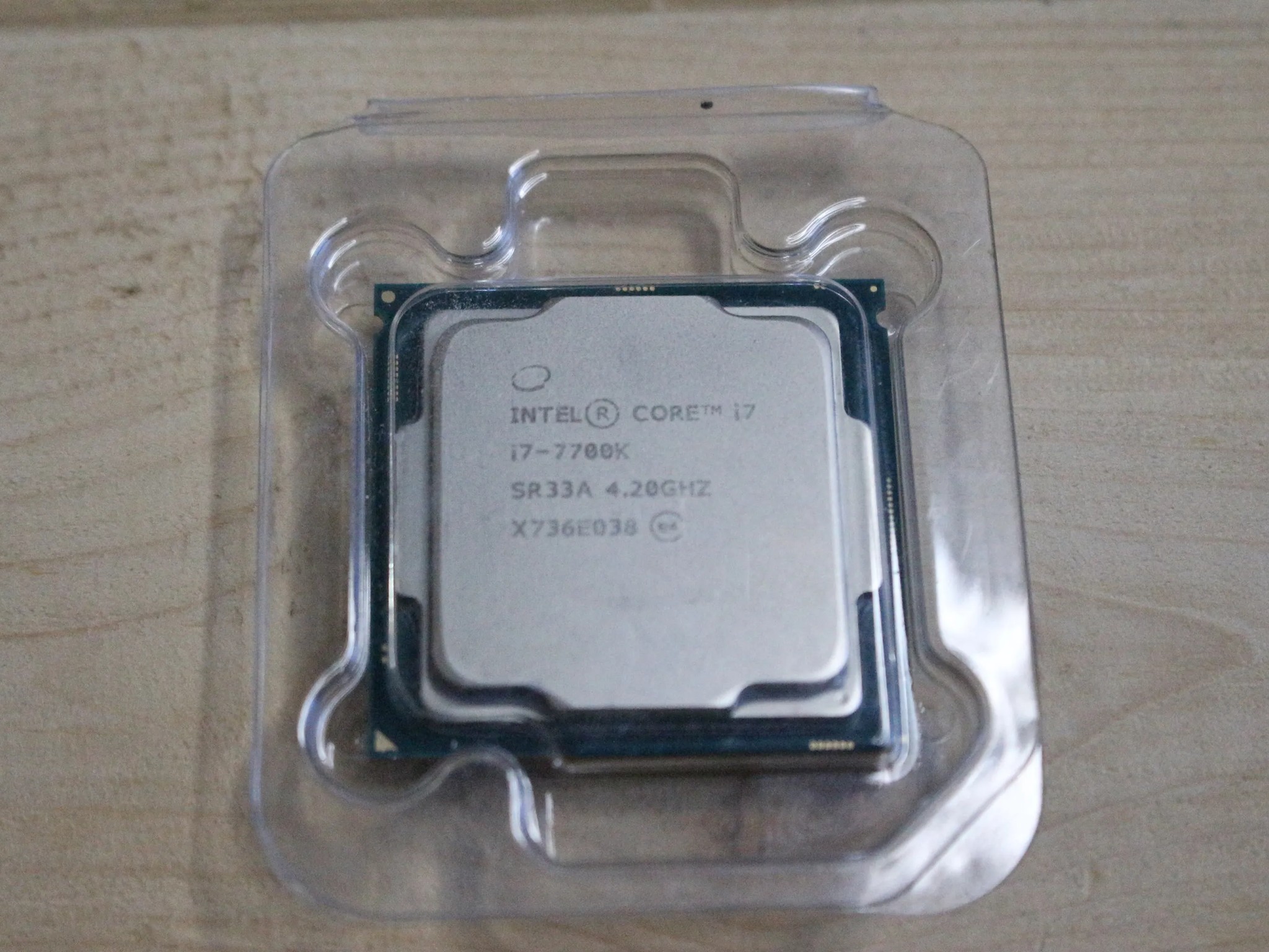 Intel Core i7-7700K | 4 Cores 8 Threads @4.20GHz