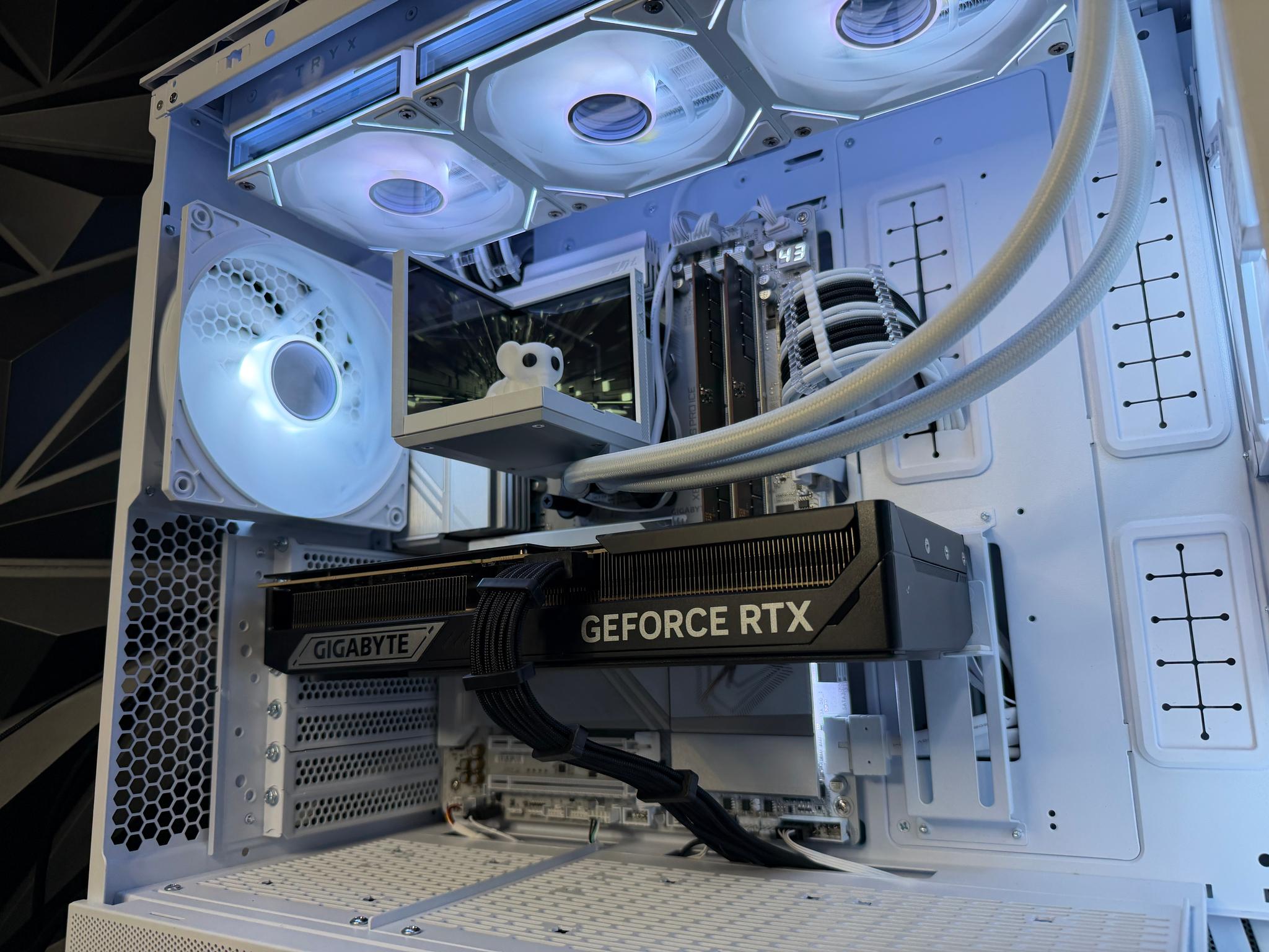 🐘❄️ IVORY TUSK ❄️🐘Ryzen 7 9850X3D| RTX 5080| 64 GB DDR5| 4.75TB NVMe| 1000W Platinum PSU