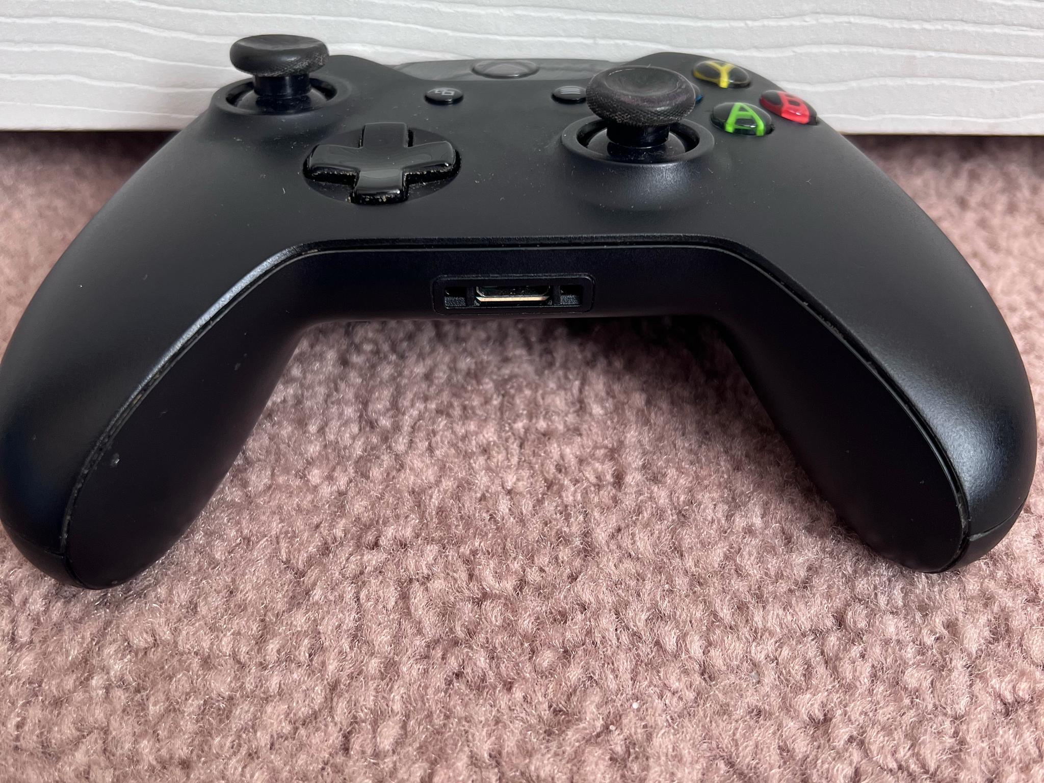 Xbox One First Gen Original Controller (For Parts)