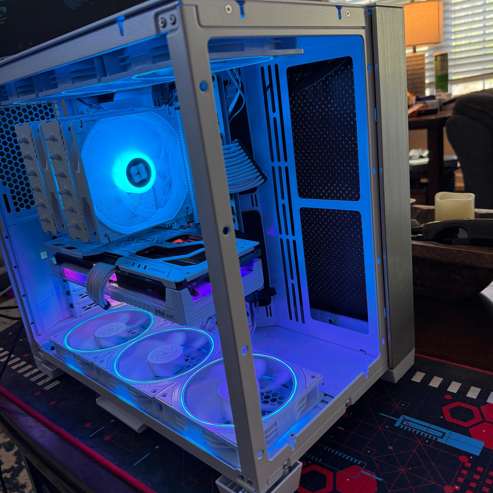 Custom White Intel Arc B580 with AMD 9600X
