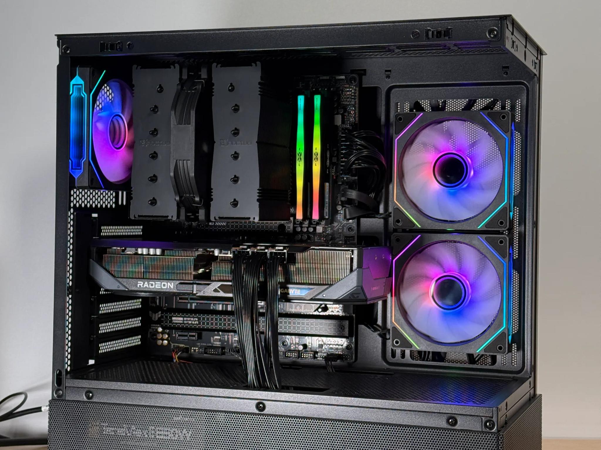 RX 9070XT and Ryzen 9 9900x Gaming PC