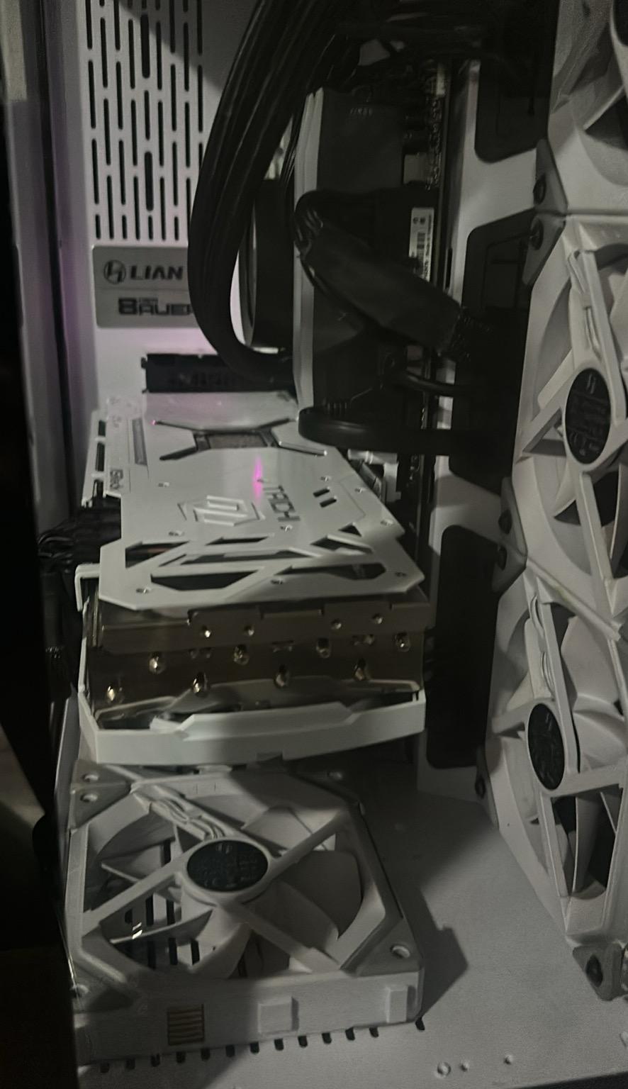 7900XTX TAICHI WHITE
