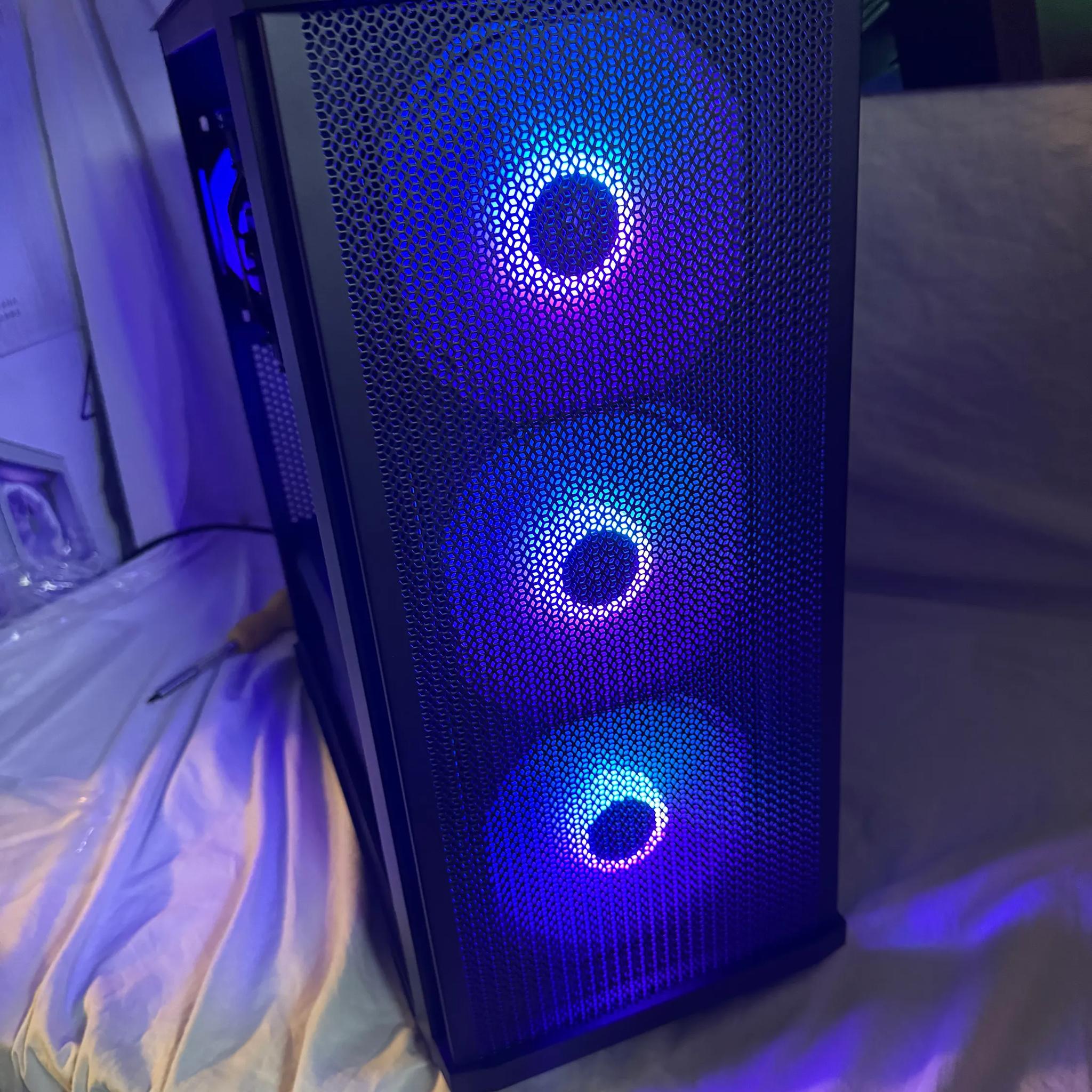RTX 4070 Intel Core i9 12900k 32GB DDR5 1TB SSD Gaming PC
