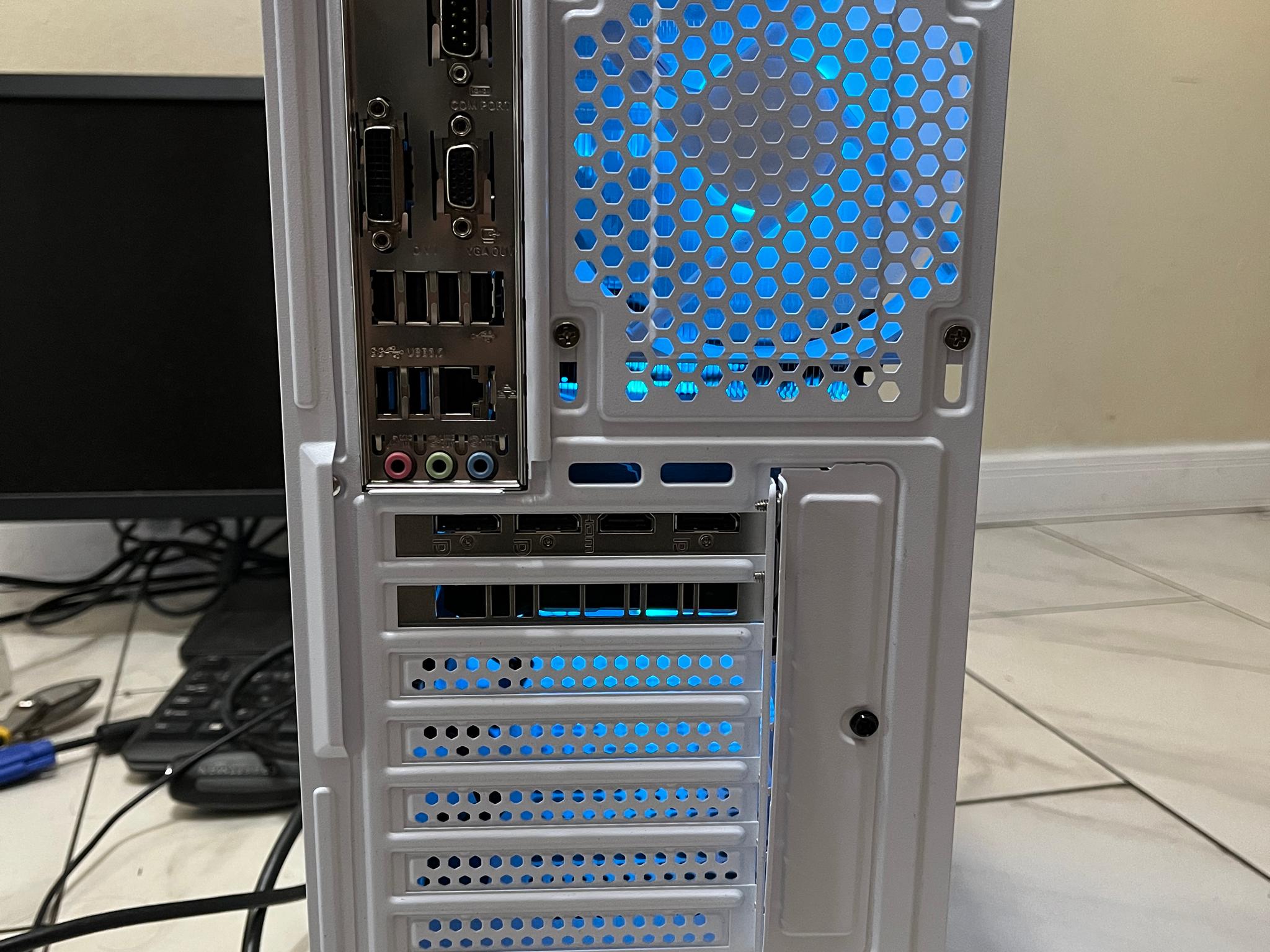 🟠🔥NVIDIA RTX 2070, Intel i7-7700k, 12GB RAM, 500 GB SSD, High Performance RGB Gaming PC 🖥️🟢