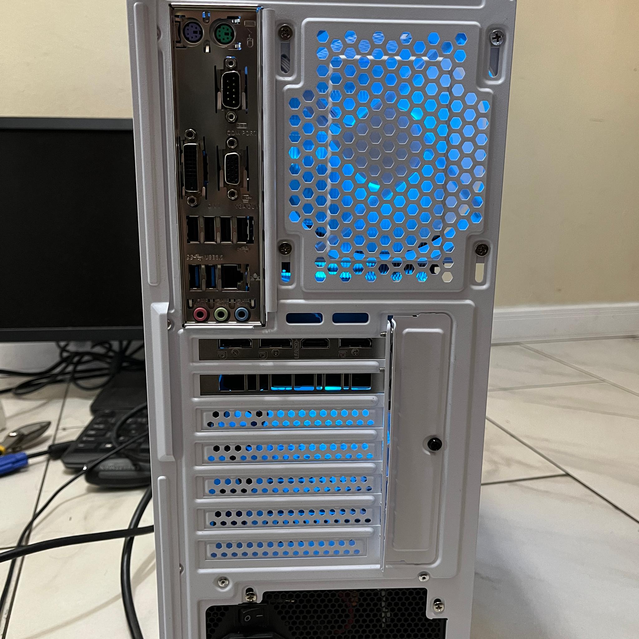 🟠🔥NVIDIA RTX 2070, Intel i7-7700k, 12GB RAM, 500 GB SSD, High Performance RGB Gaming PC 🖥️🟢