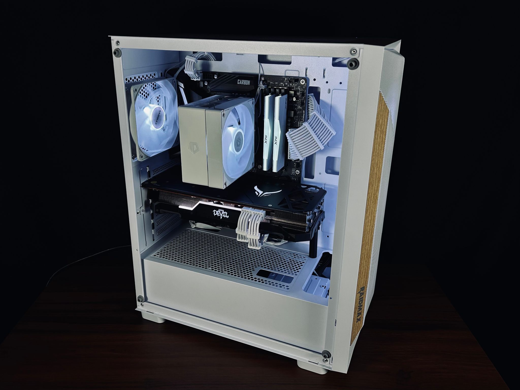 Frostwood❄️🌲 l Ryzen 5 5500 | RX 5700XT | 16GB DDR4 | White 1080p Gaming PC