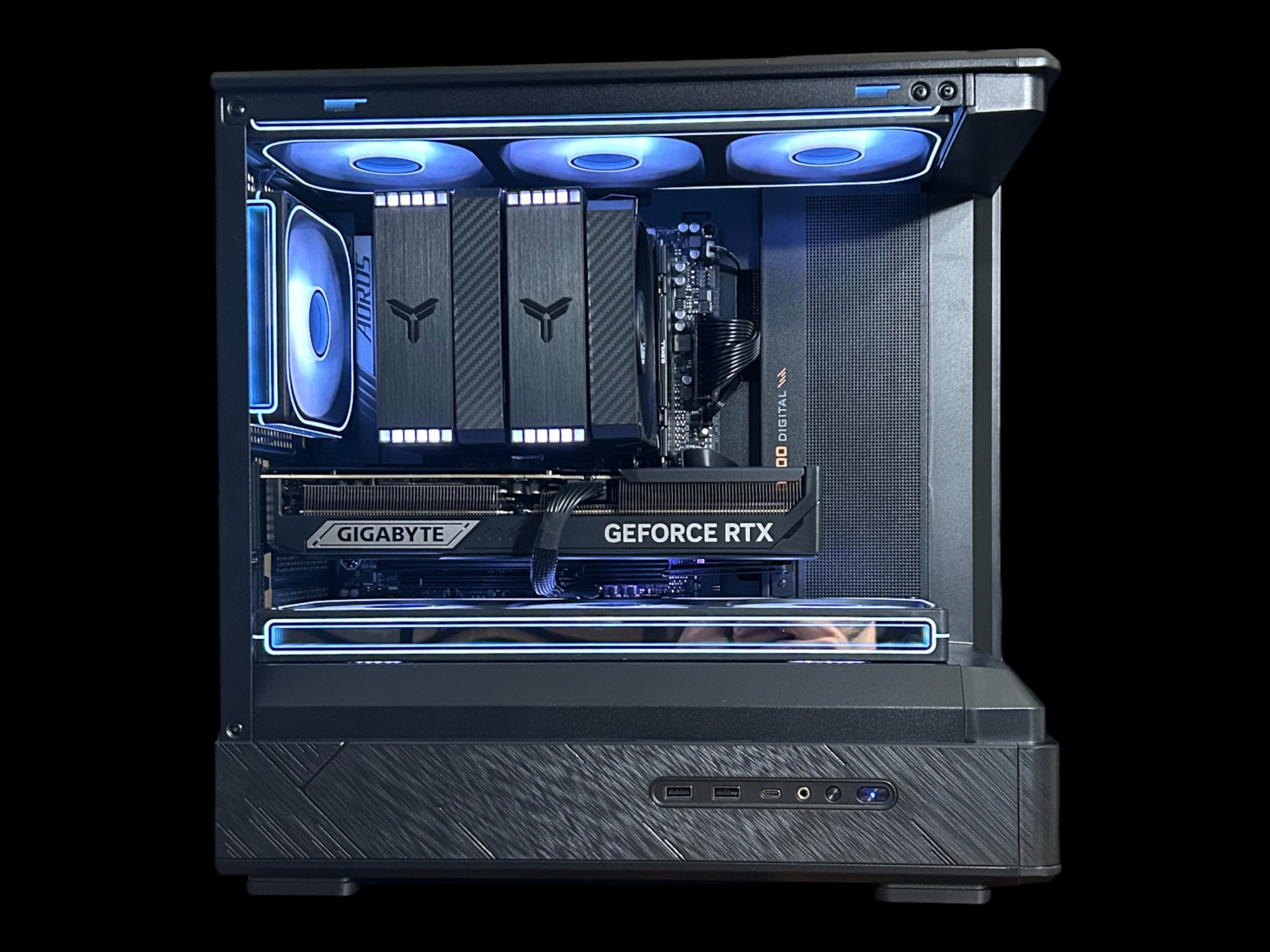 *2 FREE GAMES* RTX 5080 | Ryzen 7 9850X3D | 32GB DDR5 6200 MT/s | 2TB NVMe | The Marksman Elite