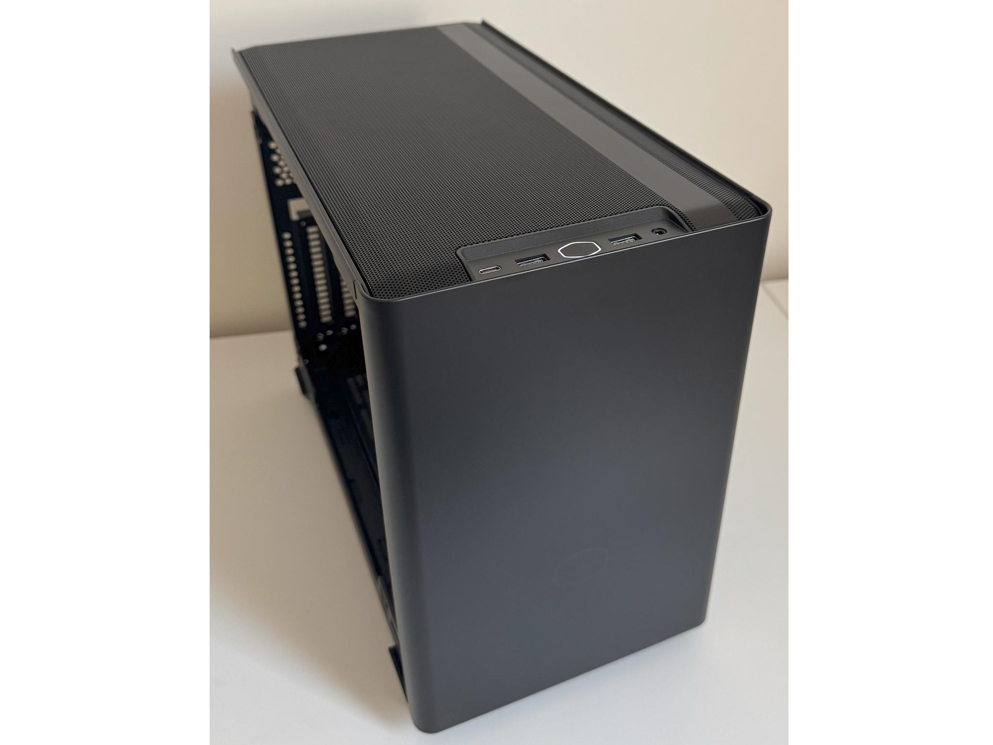 AM5 Mini ITX PC AMD Ryzen 5 8600G ASUS ROG STRIX B650E-I 1TB SSD 32GB DDR5 Cooler Master NR200P V2
