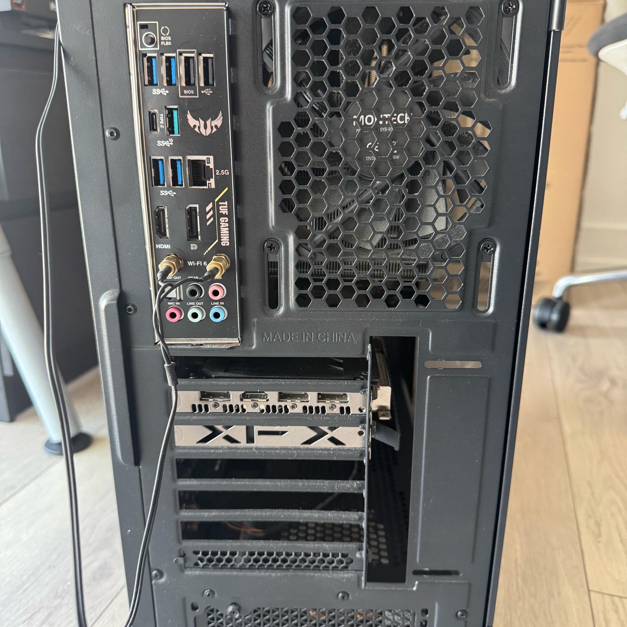 Gaming PC Ryzen 5 5600X3D + XFX RX 6700 10GB + 16GB DDR4-3200 + Samsung 980 Pro 1TB + B550