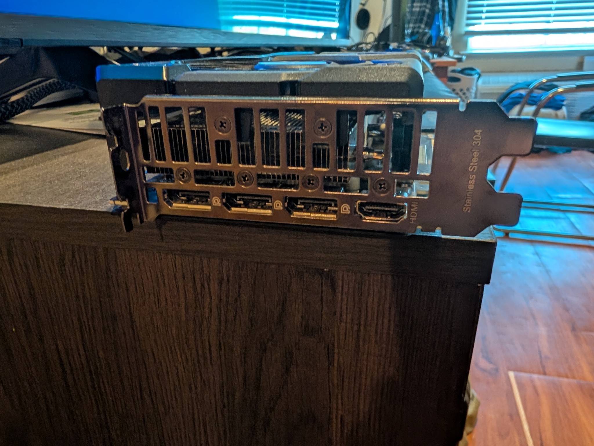 Asus DUAL GeForce RTX 4070 SUPER evo