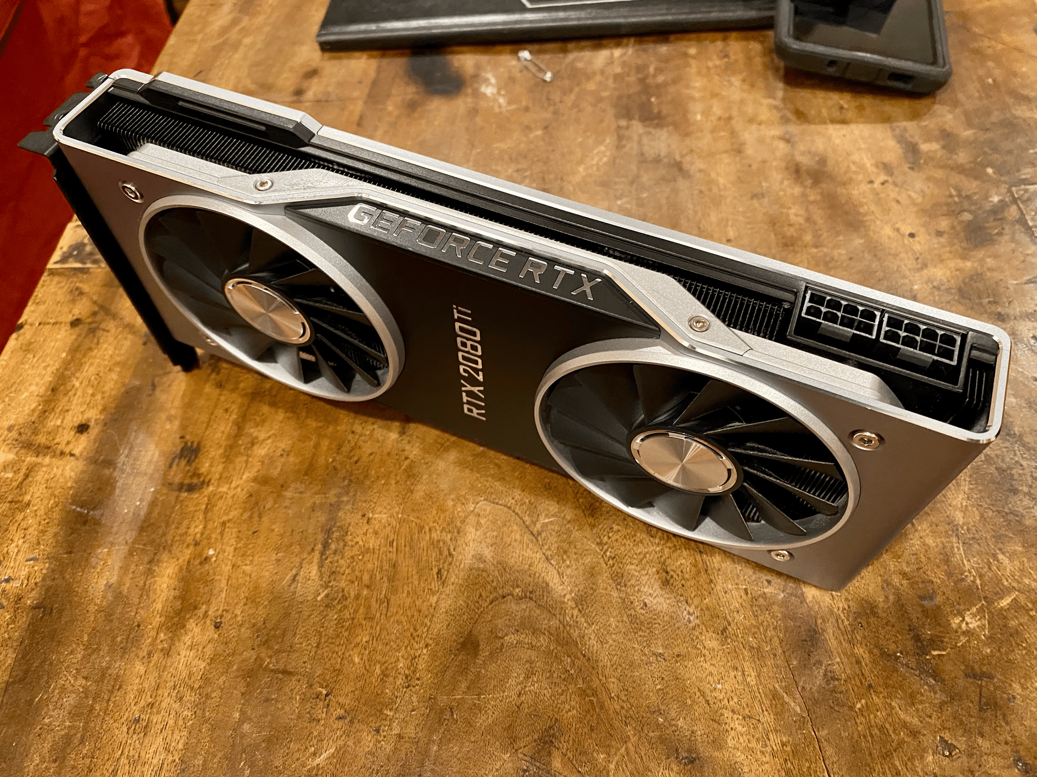 2080 Ti Founders Edition - Works Perfectly - Slight Cosmetic Blemish