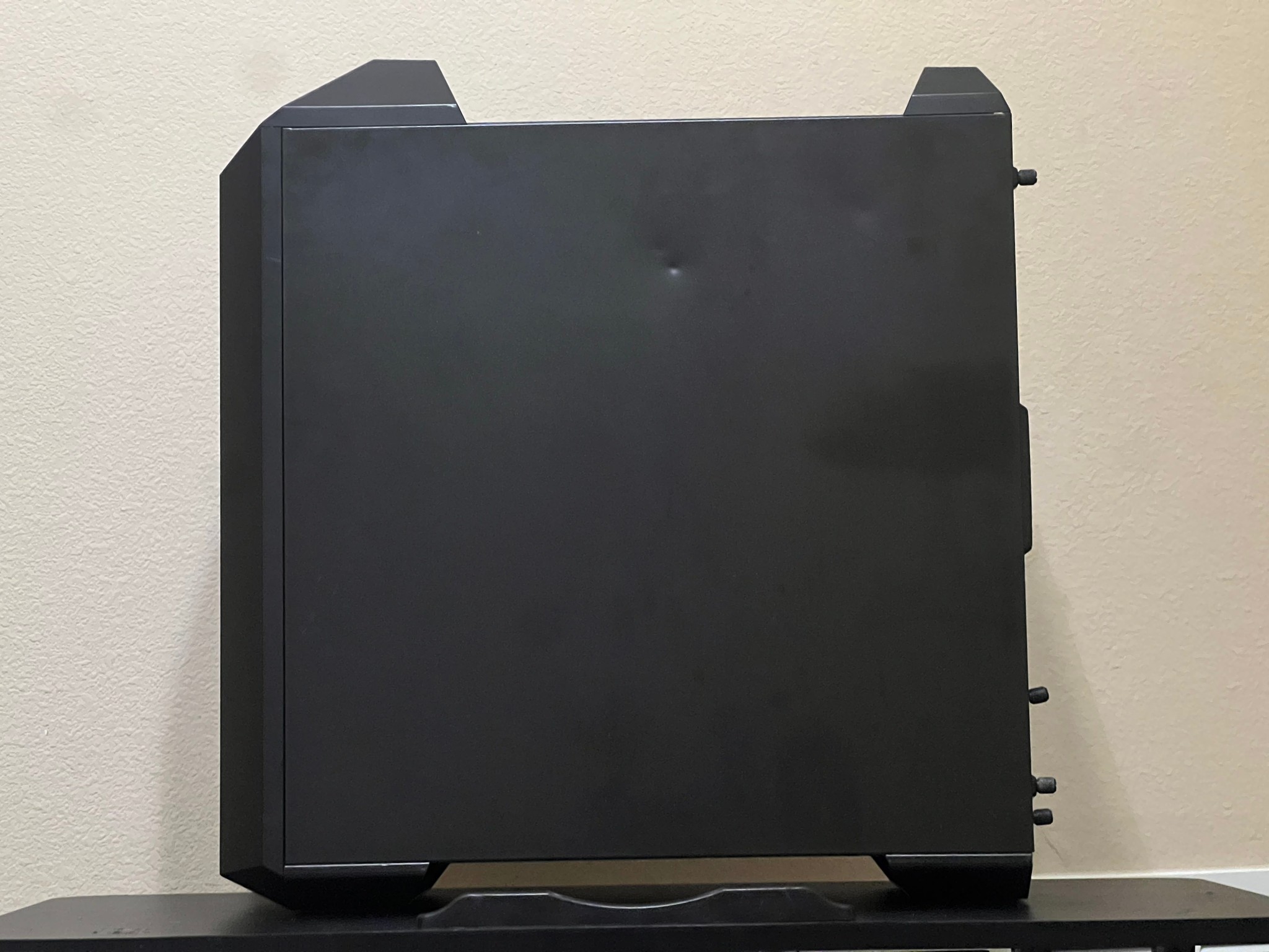 Cooler Master MasterCase Pro 5 - Screws & accessories included