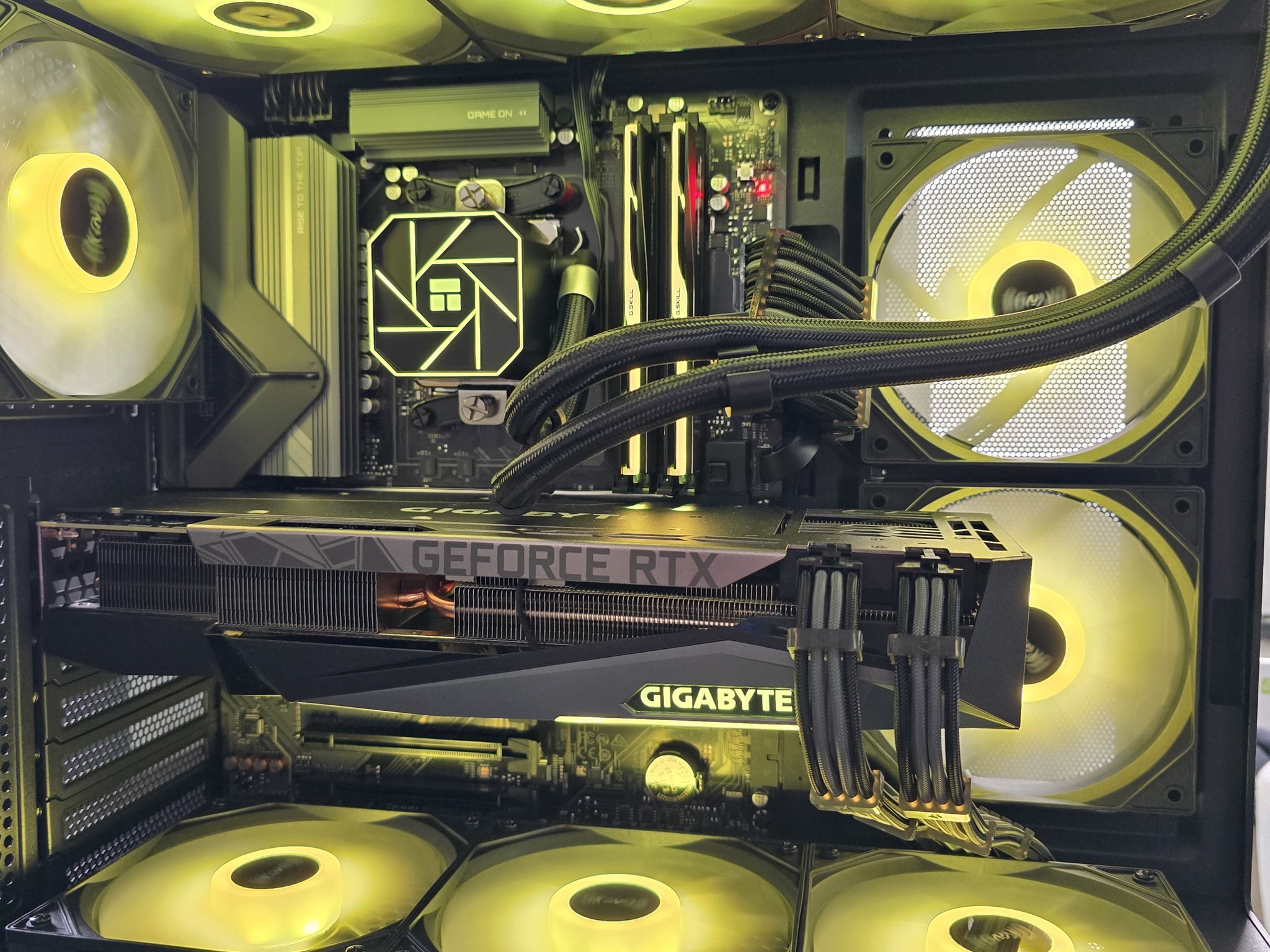 🟡⚫1440P CUSTOM PC | RTX 3080 | RYZEN 5 9600X | B850 MB | OKINOS AQUA 7 CASE⚫🟡