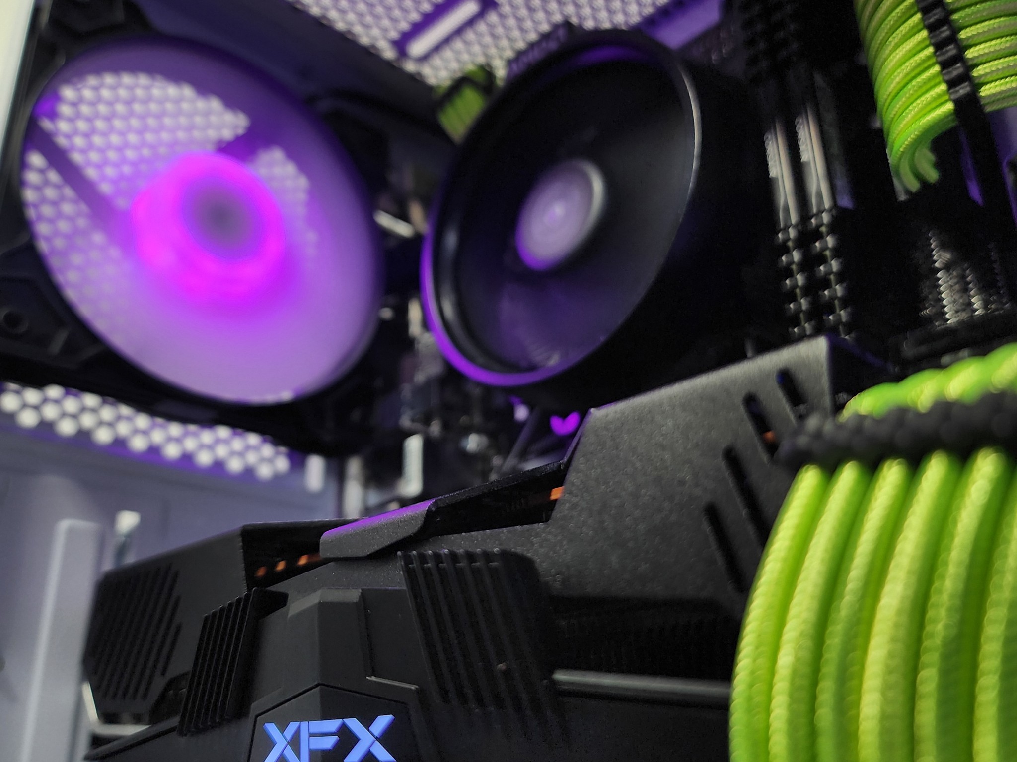 💚💜RX 5700XT | Ryzen 5 5600G | 16GB 3200MHz | 1TB M.2 NVMe
