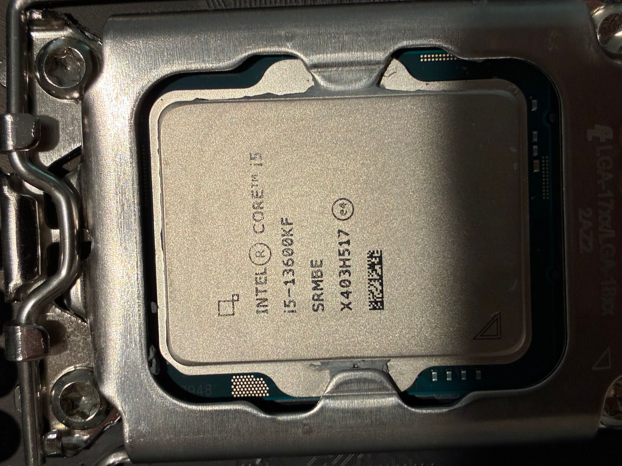 Gigabyte B760M AORUS ELITE AX + Intel I5-13600kf