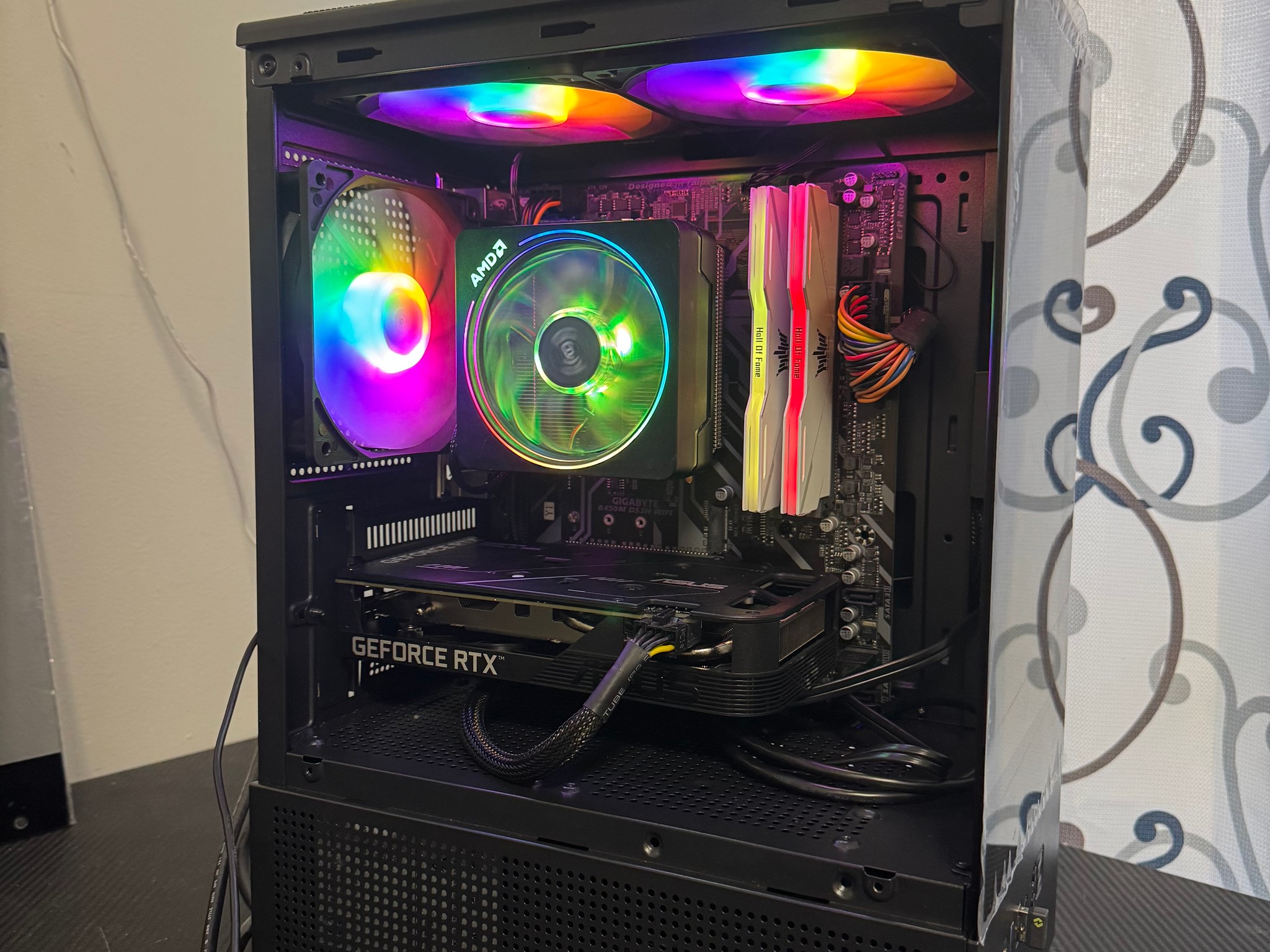 GeForce RTX 4060 Custom Gaming PC - Ryzen 5 5500, 1TB SSD