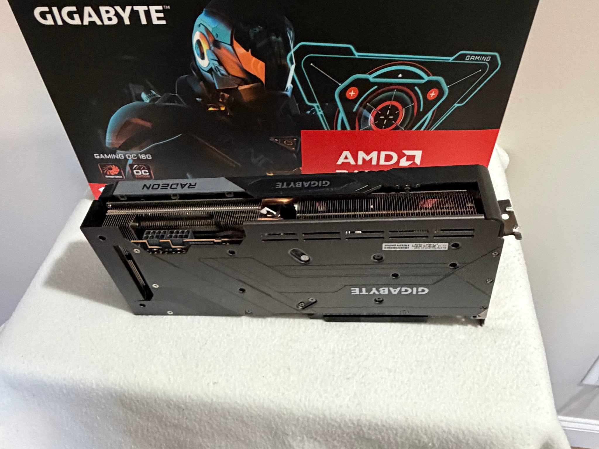 Gigabyte Radeon RX 7800 XT GAMING OC 16G