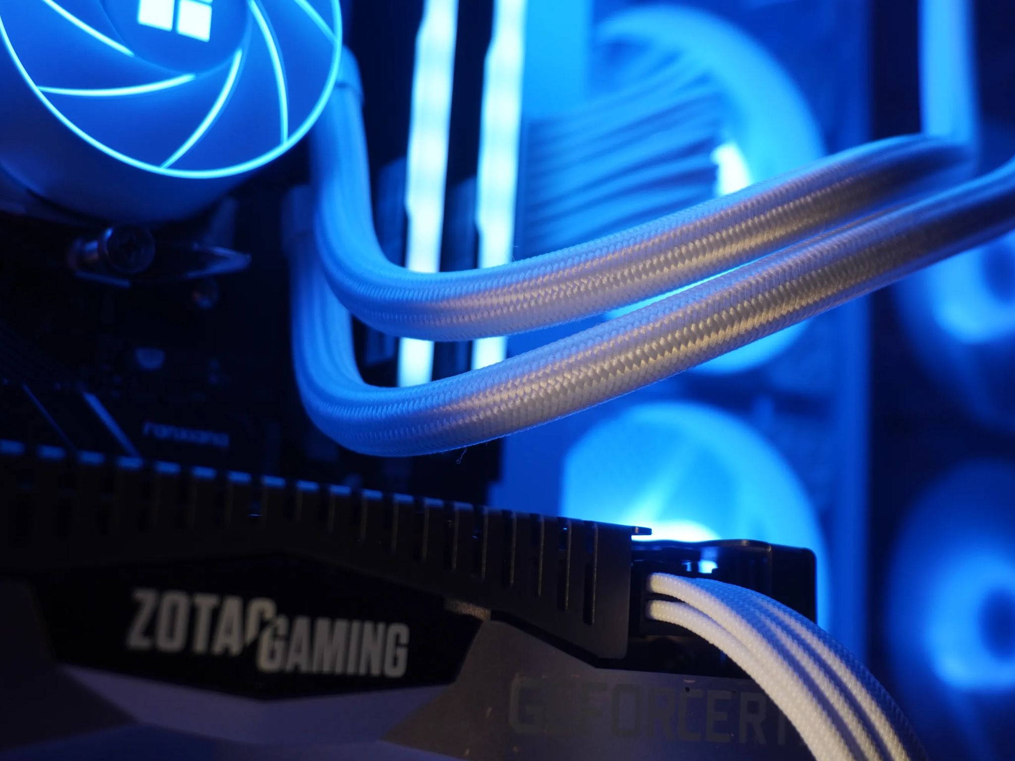 ❄️RTX ICE 2060 SUPER | Ryzen 5 | 💧Water Cooling | 1tb