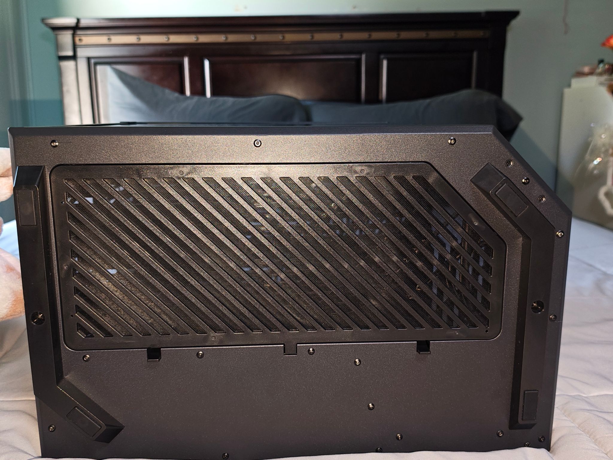 HYTE Y60 (Black - Tempered Glass)