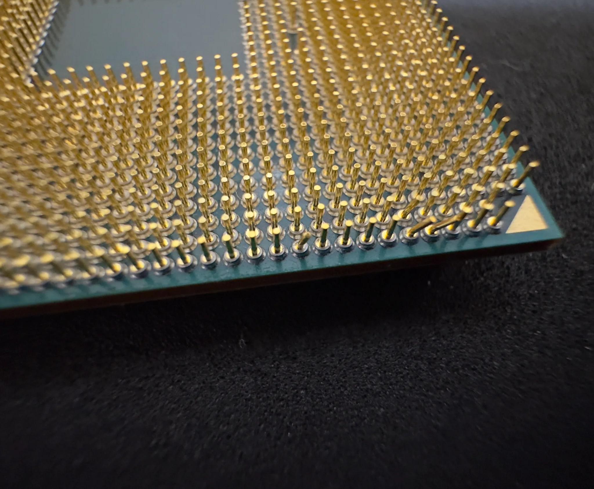 AMD ATHLON 3000G