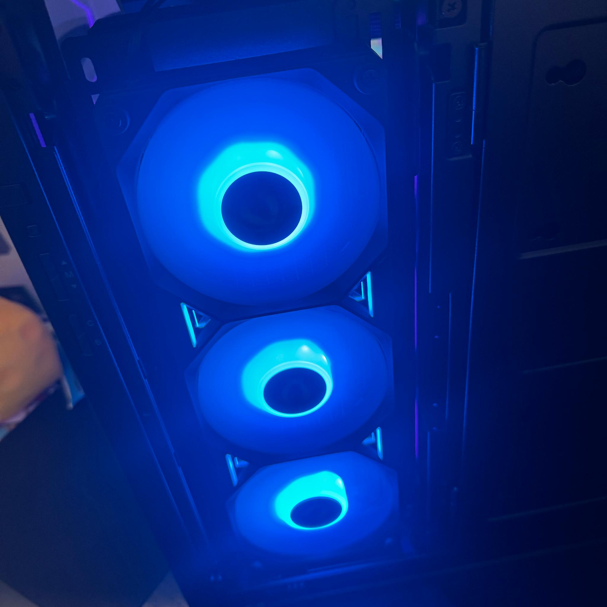 Zotac GeForce RTX 5090 Arctic Storm AIO