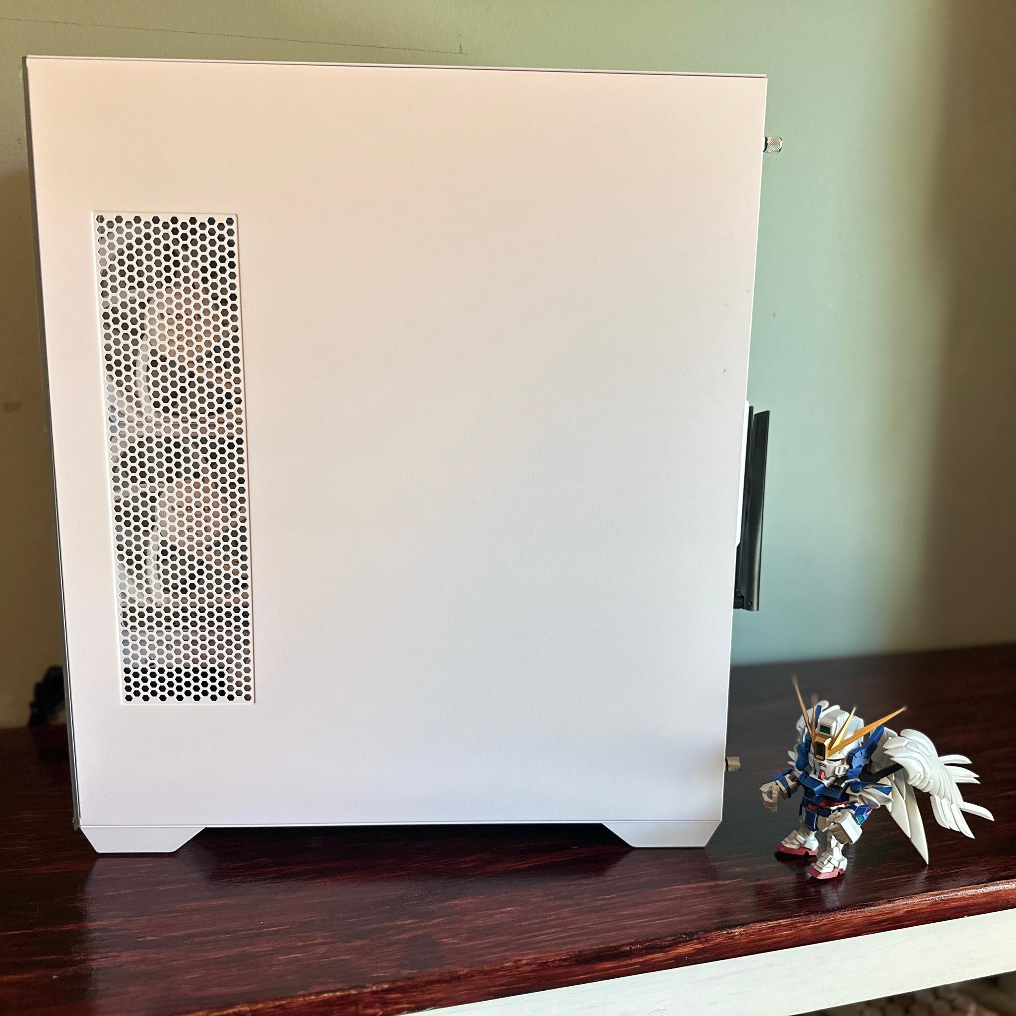 Moon Knight | Ryzen 5 3600 | RX580 8GB | 16GB RAM | 512GB NVME | WiFi