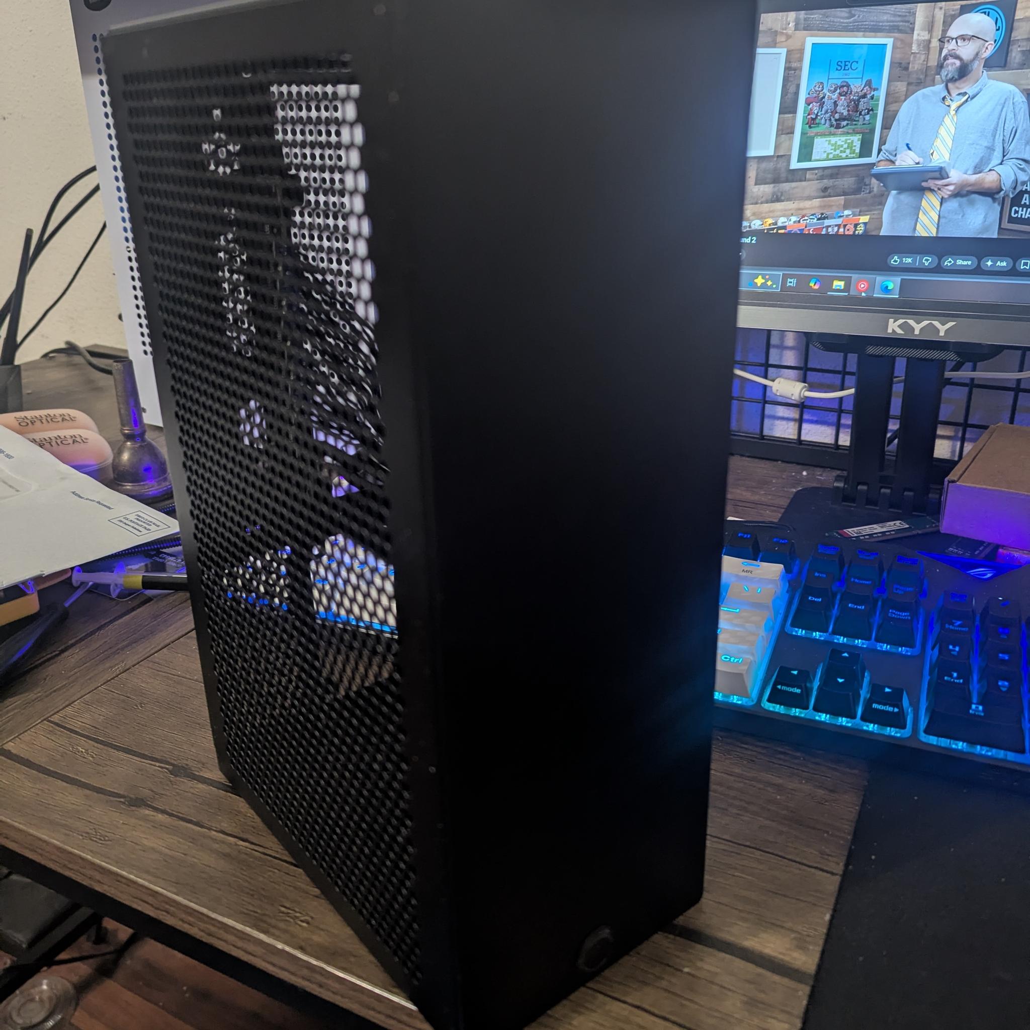 Velka 5 Case w/PCIe Gen4 Riser Cable
