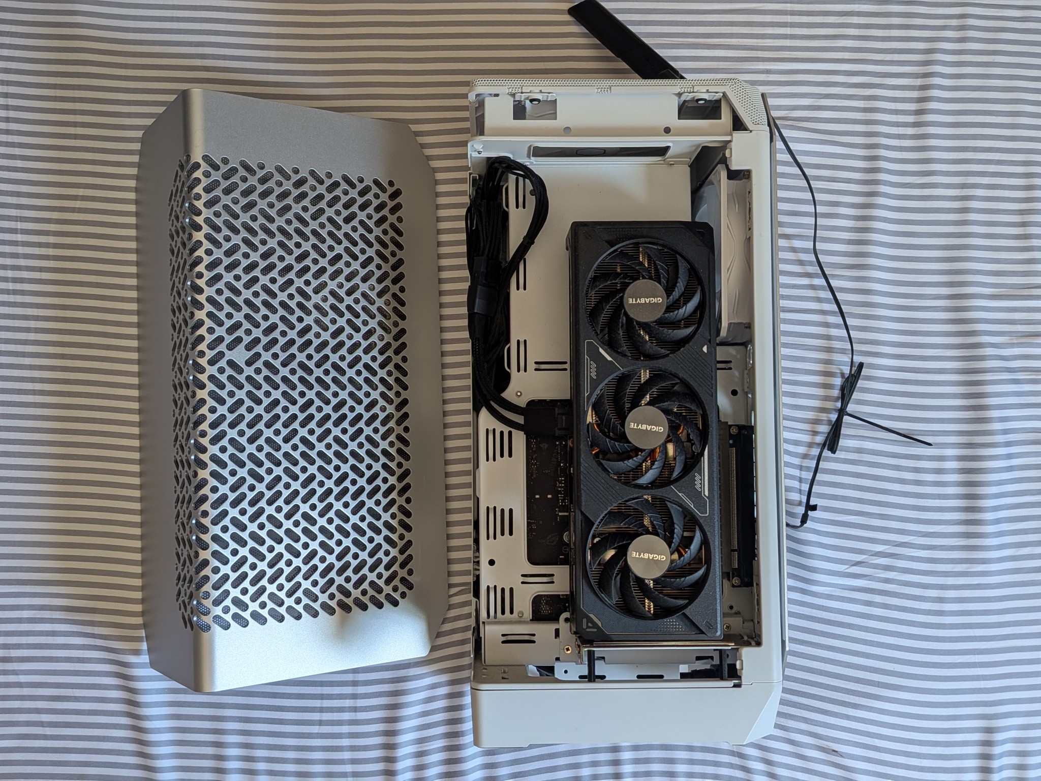 RTX 5070 + i7-14700K Mini-ITX Gaming PC | 32GB DDR5 | 5.5TB SSD/HDD